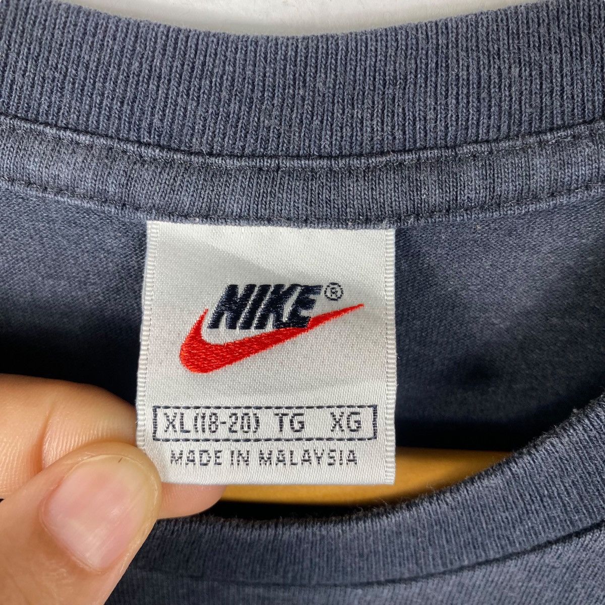 Nike Vintage 90's NIKE Air Jordan 23 Embroidery Logo Women Faded Size XL / US 12-14 / IT 48-50 - 5 Thumbnail