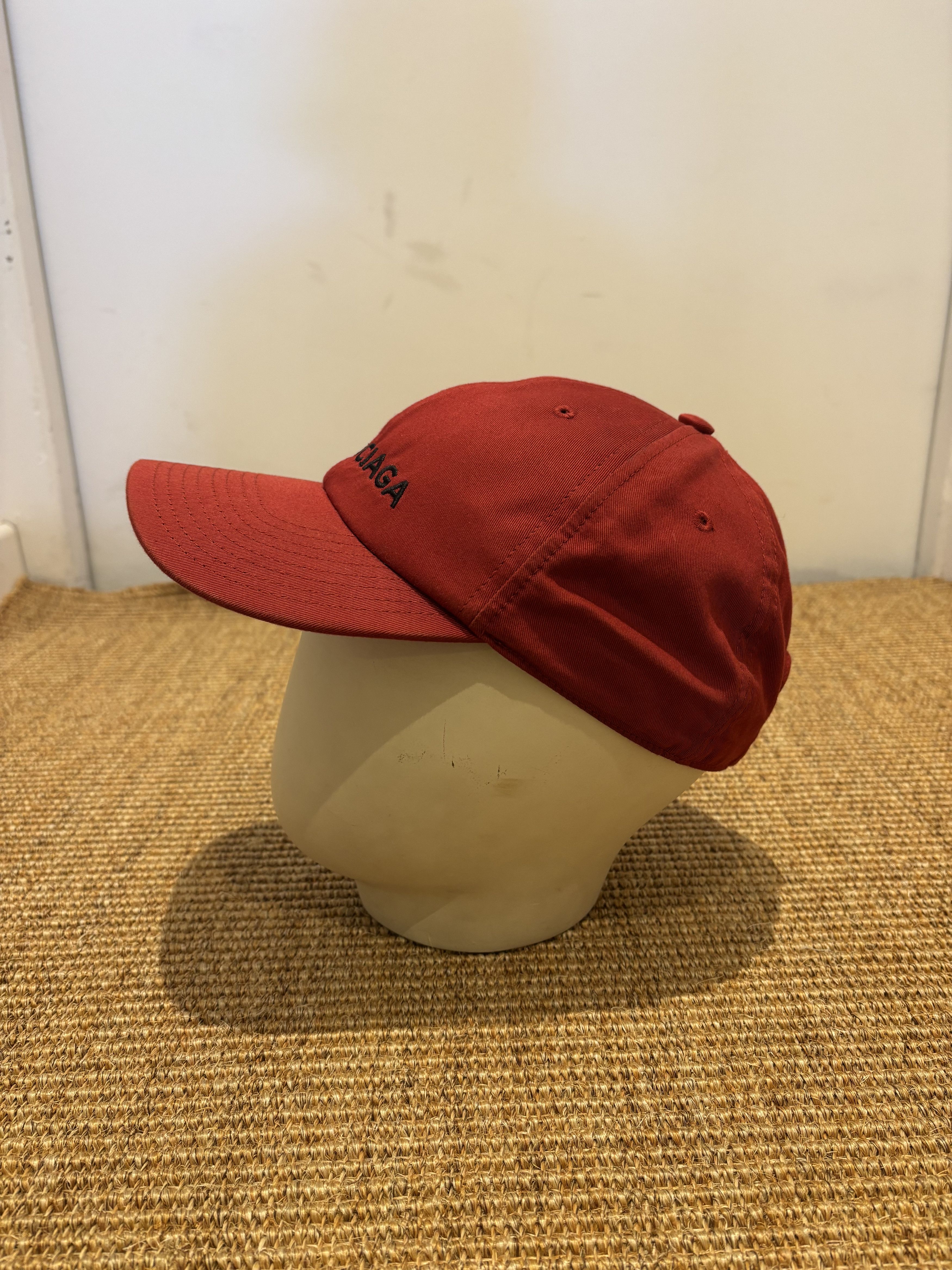 Balenciaga Casquette six pannels Balenciaga bordeau en tbe Size ONE SIZE - 3 Thumbnail