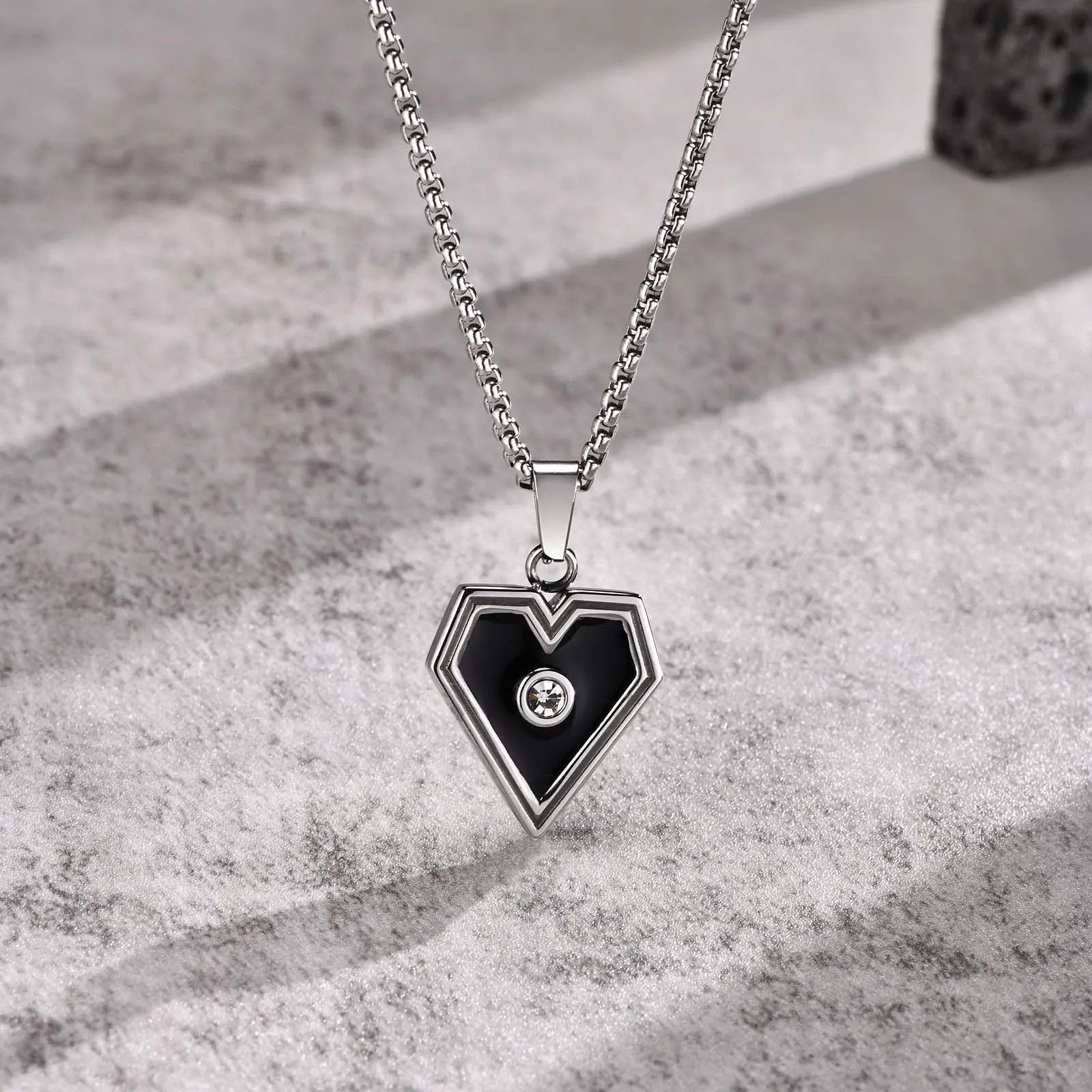 Jewelry Geometric Pendant Necklace Size ONE SIZE - 2 Thumbnail
