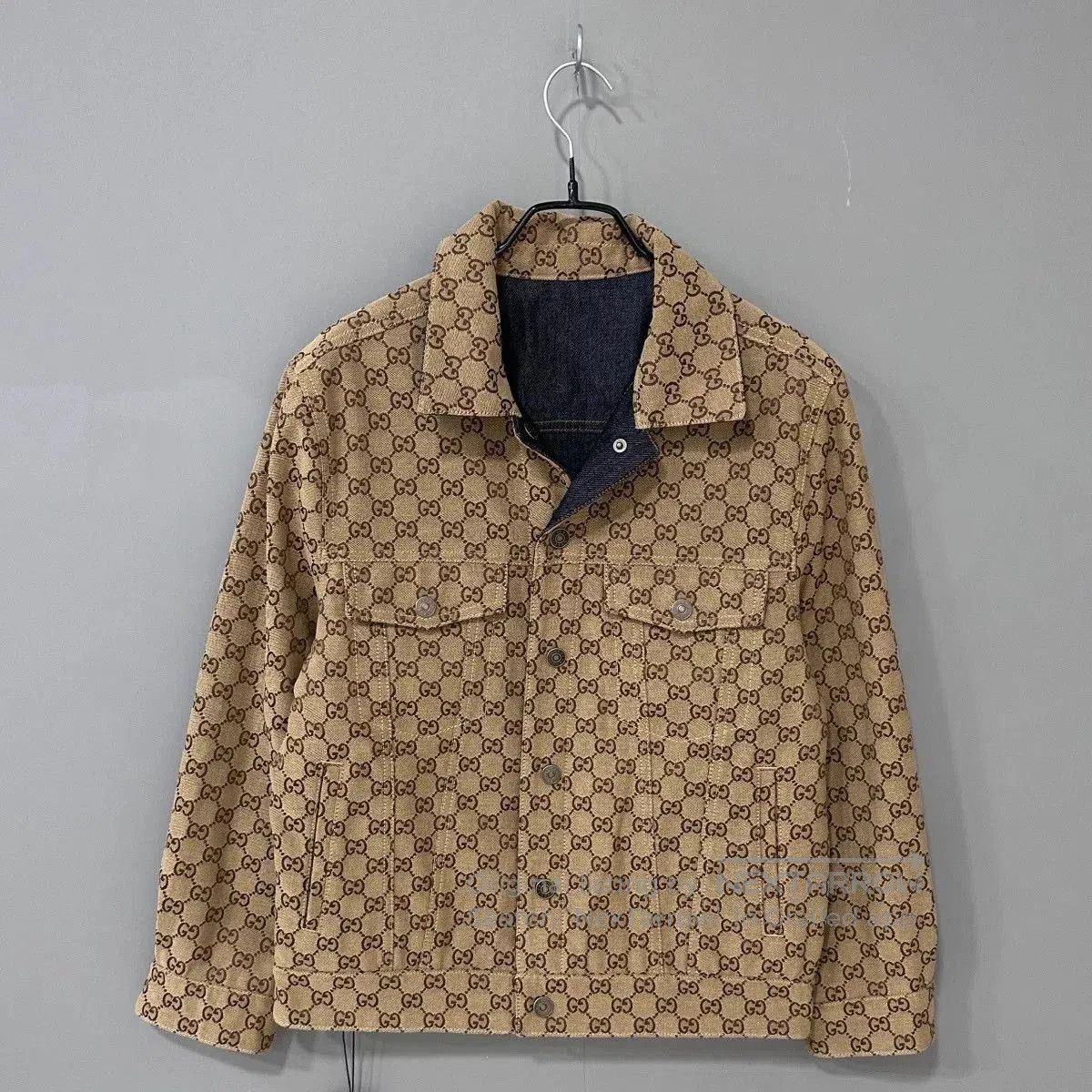 gucci monogram reversible denim jacket size 44.