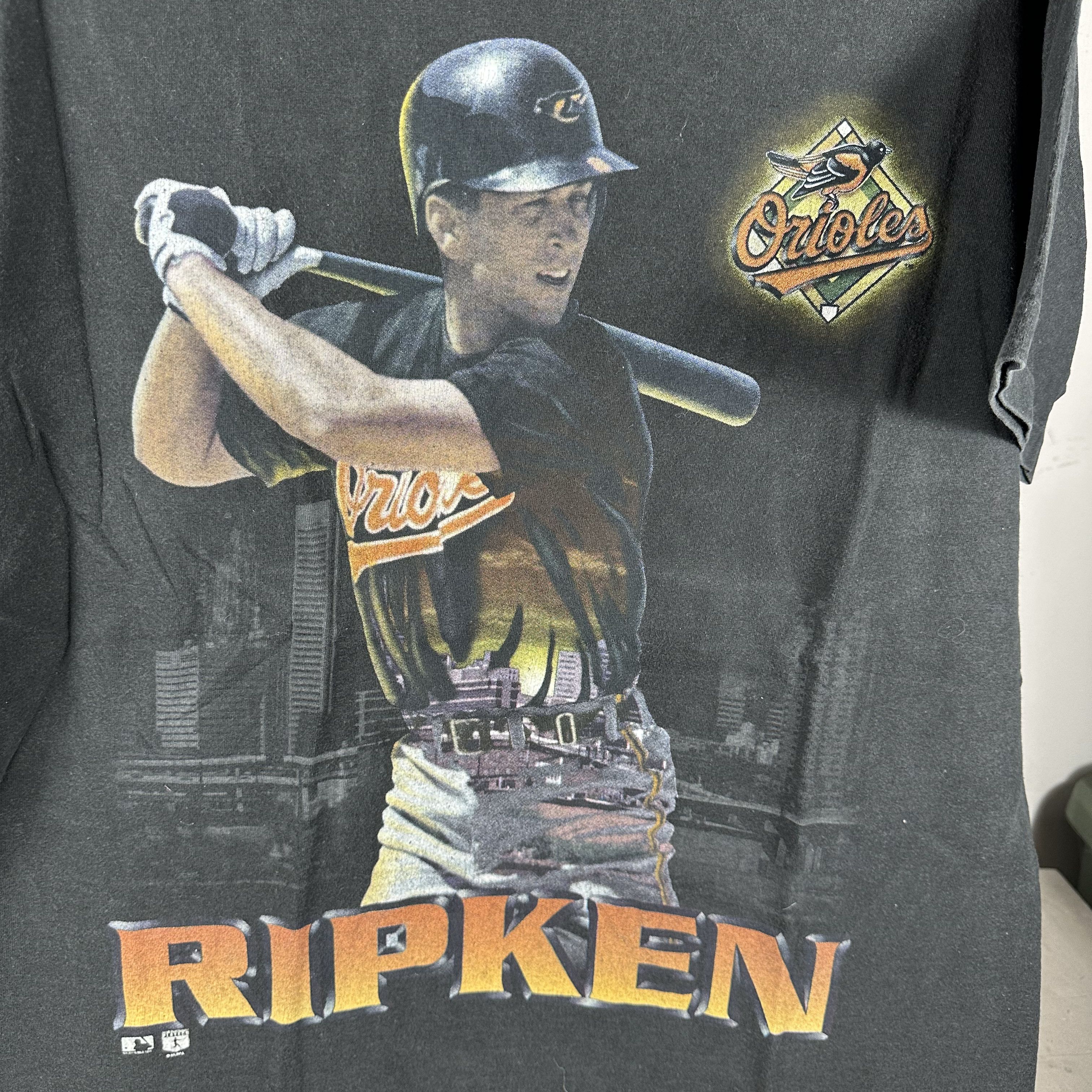 Vintage Vintage 1995 Cal Ripken Jr Baltimore Orioles MLB Salem Tee Size US L / EU 52-54 / 3 - 2 Thumbnail