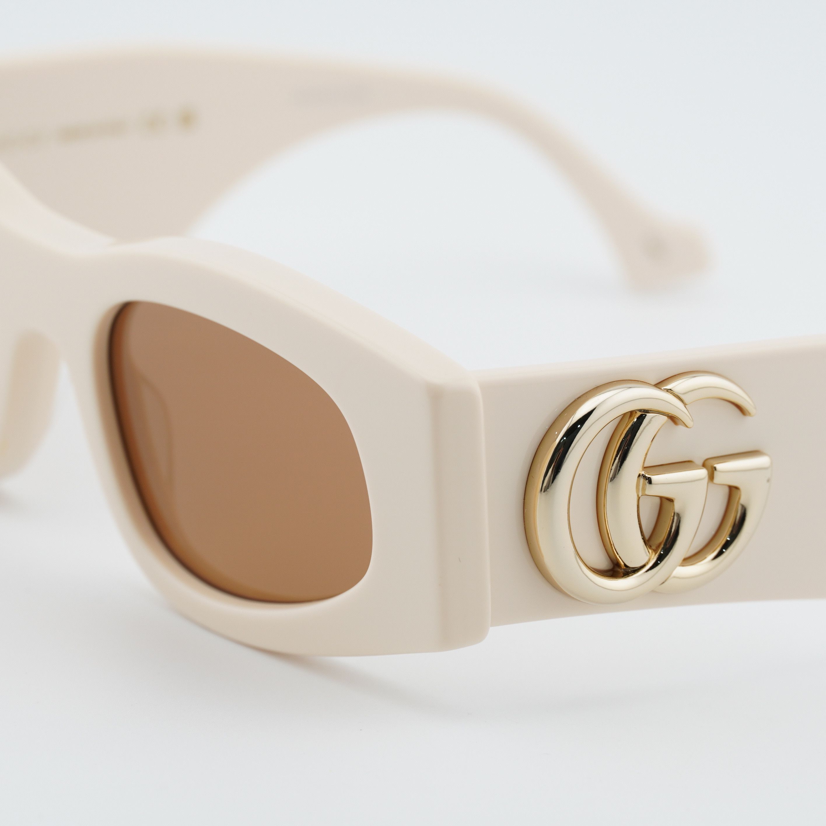Gucci Gucci GG1754S 003 Women Sunglasses Beige Rectangle Frame Size ONE SIZE - 2 Thumbnail