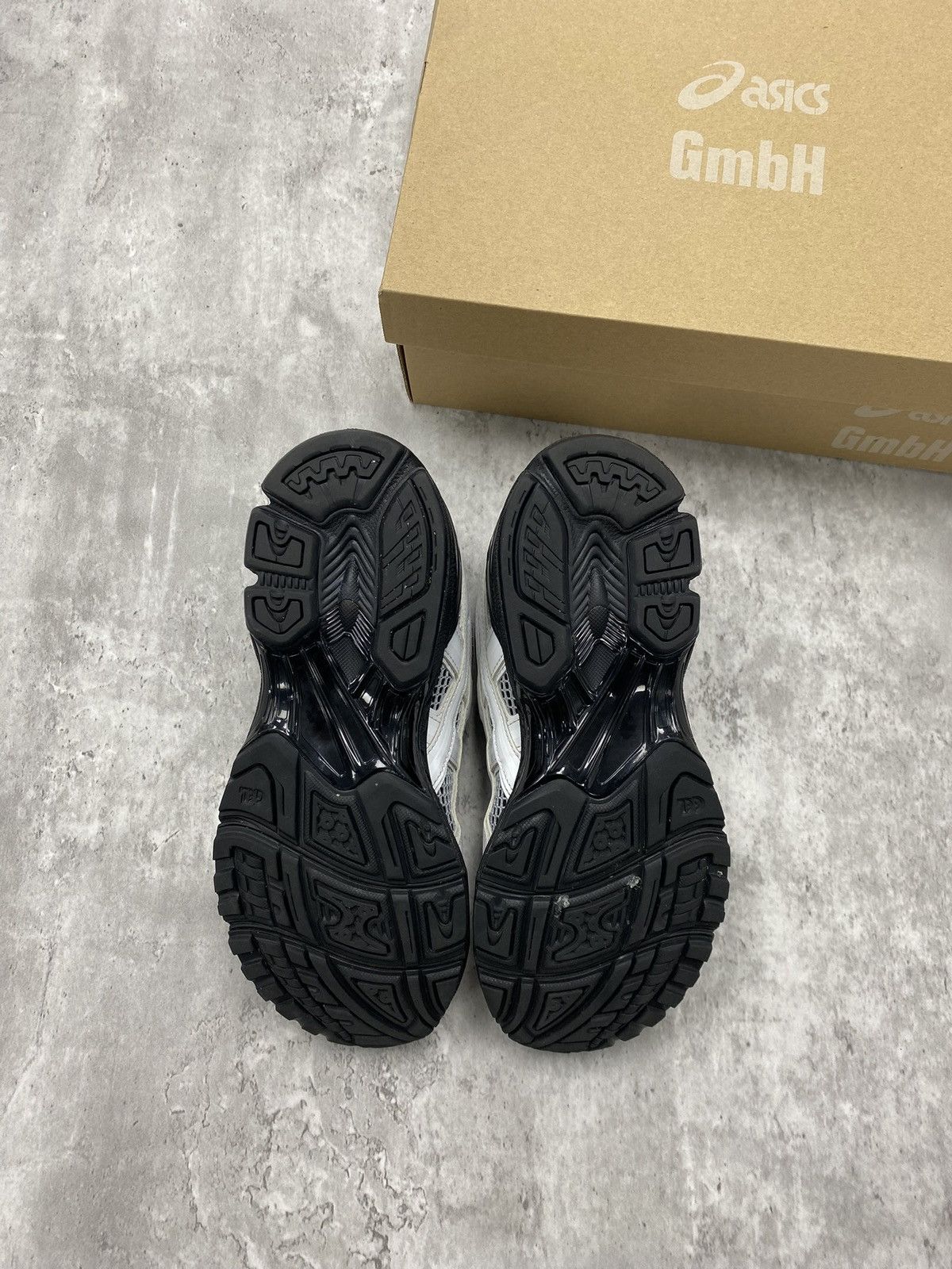 Asics Size 8.5M - ASICS Gel-Kayano Legacy GmbH “White Black” Size US 8.5 / EU 41-42 - 4 Thumbnail