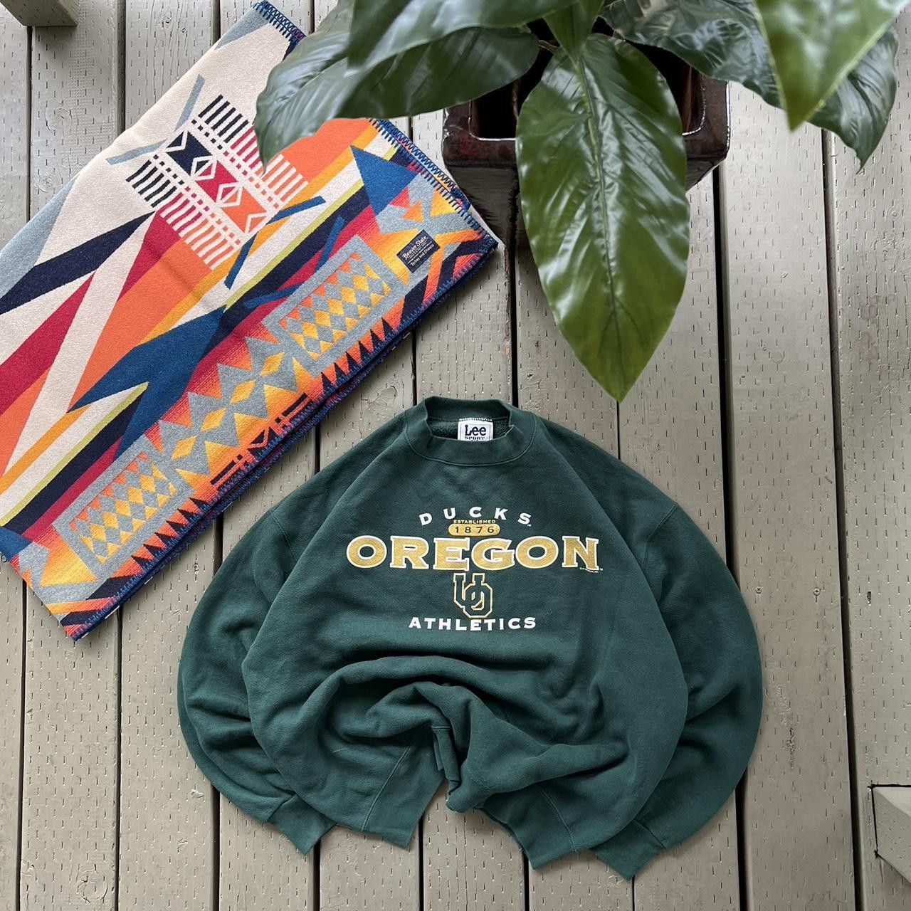 Vintage Vintage Oregon Ducks Crewneck Sweatshirt Size US XL / EU 56 / 4 - 1 Thumbnail