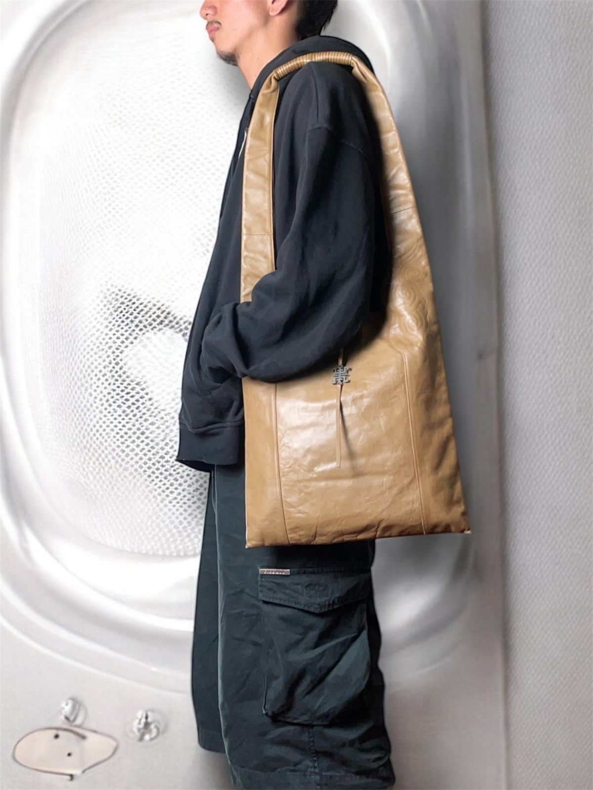 Other AW2002 Vievienne tam tan leather crossbody/hobo bag Size ONE SIZE - 4 Thumbnail
