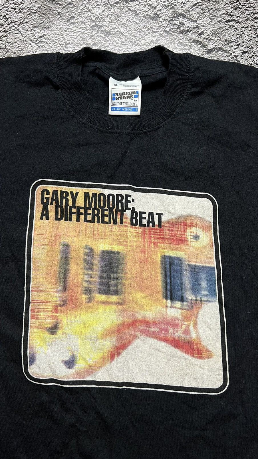 Vintage 1999 Gary Moore different beat tour screeb stars t shirt Size US XL / EU 56 / 4 - 4 Thumbnail