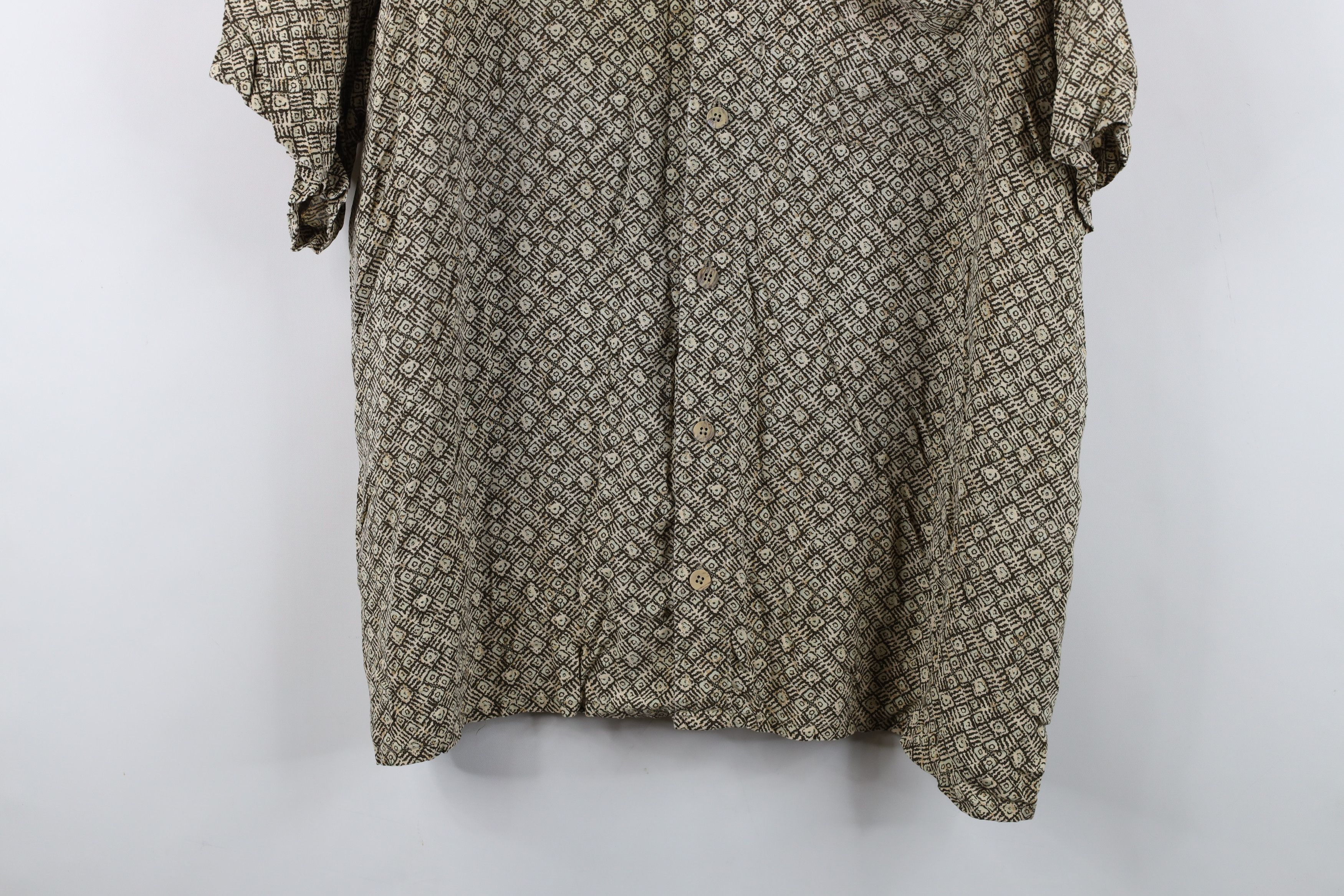 Vintage Vintage 90s Streetwear Rayon Geometric Collared Button Shirt Size US XL / EU 56 / 4 - 3 Thumbnail