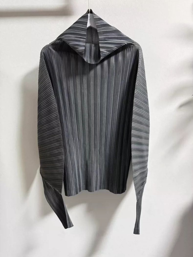 Issey Miyake issey miyake Grey long-sleeved top Size US M / EU 48-50 / 2 - 1 Thumbnail