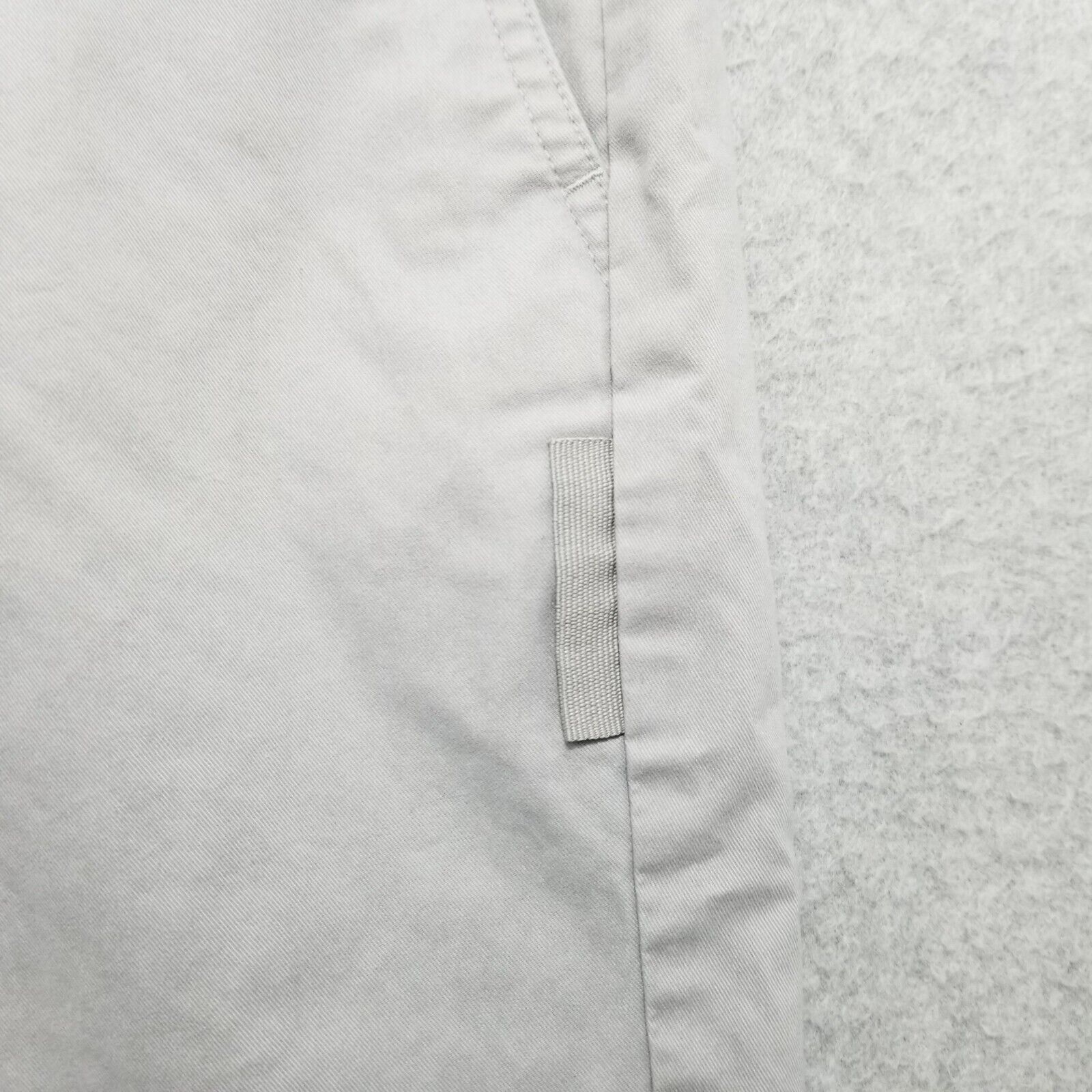 Greg Norman Greg Norman Shorts Mens 32 Gray Casual Pockets Chino Outdoor Size US 32 / EU 48 - 4 Thumbnail