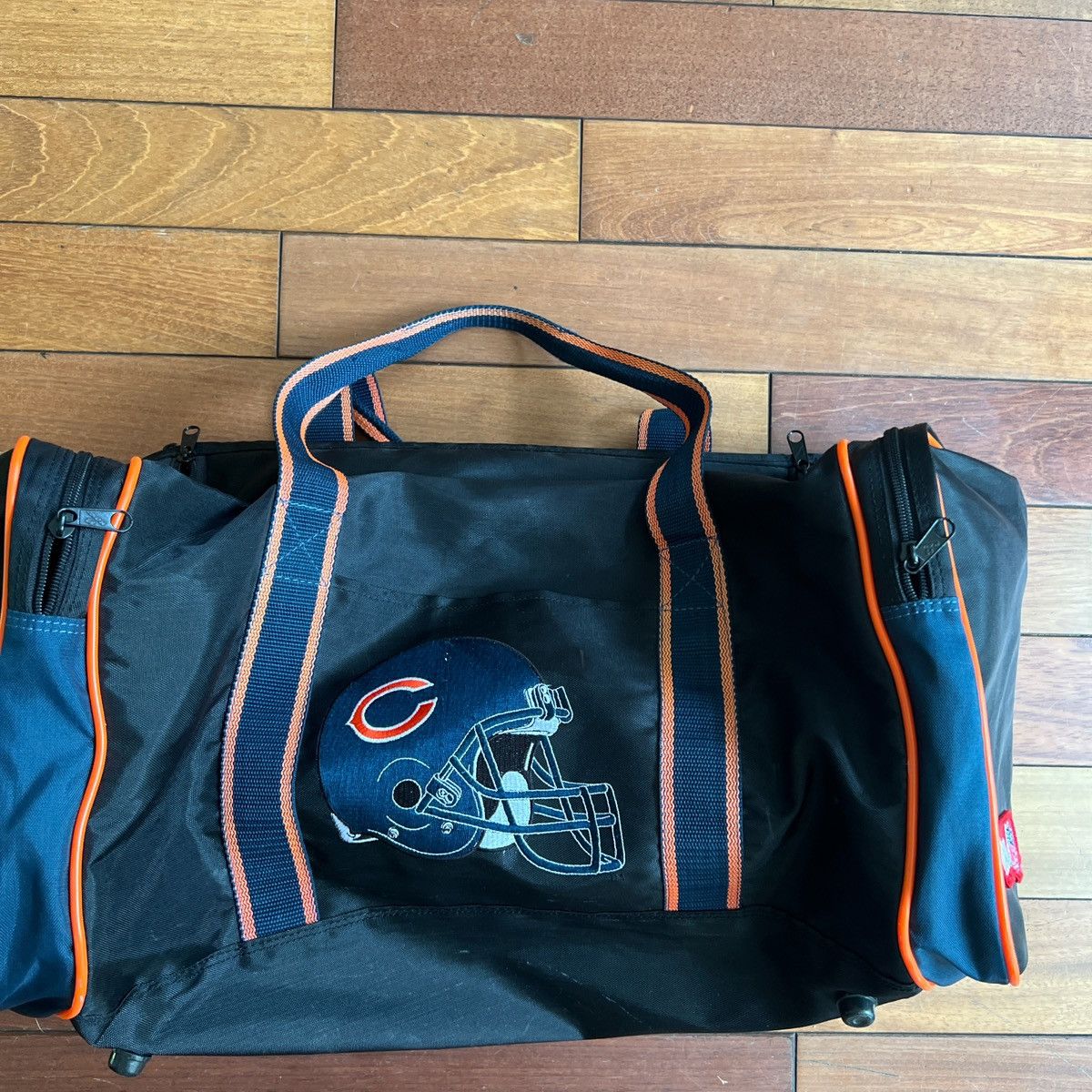 NFL × Vintage 90’s vintage Chicago bears duffle bag Size ONE SIZE - 1 Thumbnail