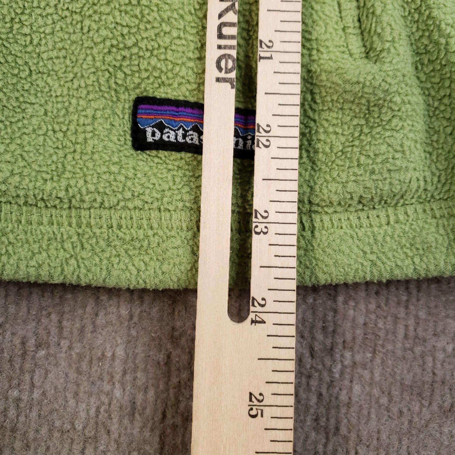 Patagonia Patagonia Synchilla Marsupial Jacket Womens Medium Green Fleece Lightweight Jacket Size L / US 10 / IT 46 - 4 Thumbnail