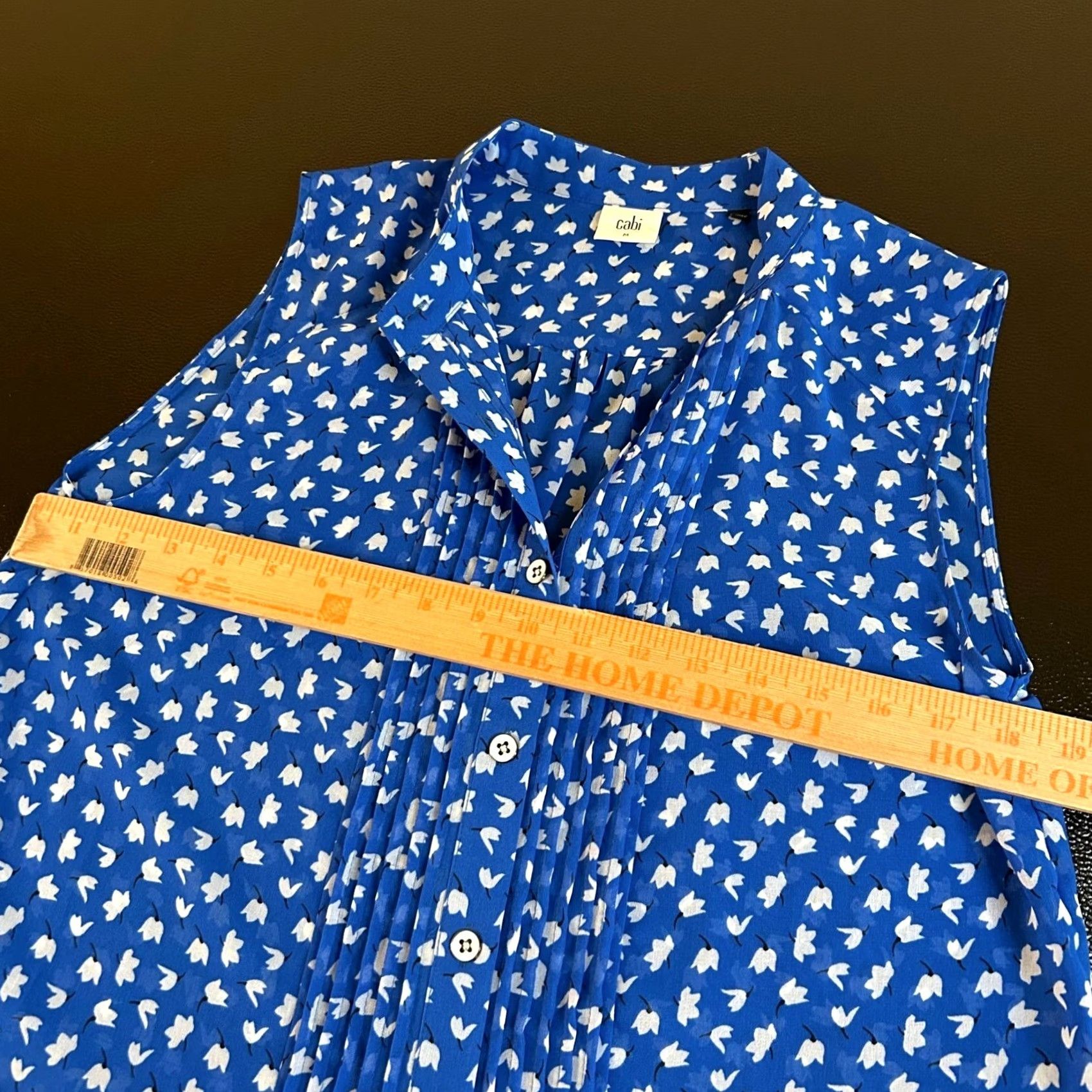 Vintage Cabi Peplum Blouse Womens M Blue Floral Sleeveless Pintuck Button Casual 5530 Size M / US 6-8 / IT 42-44 - 6 Thumbnail