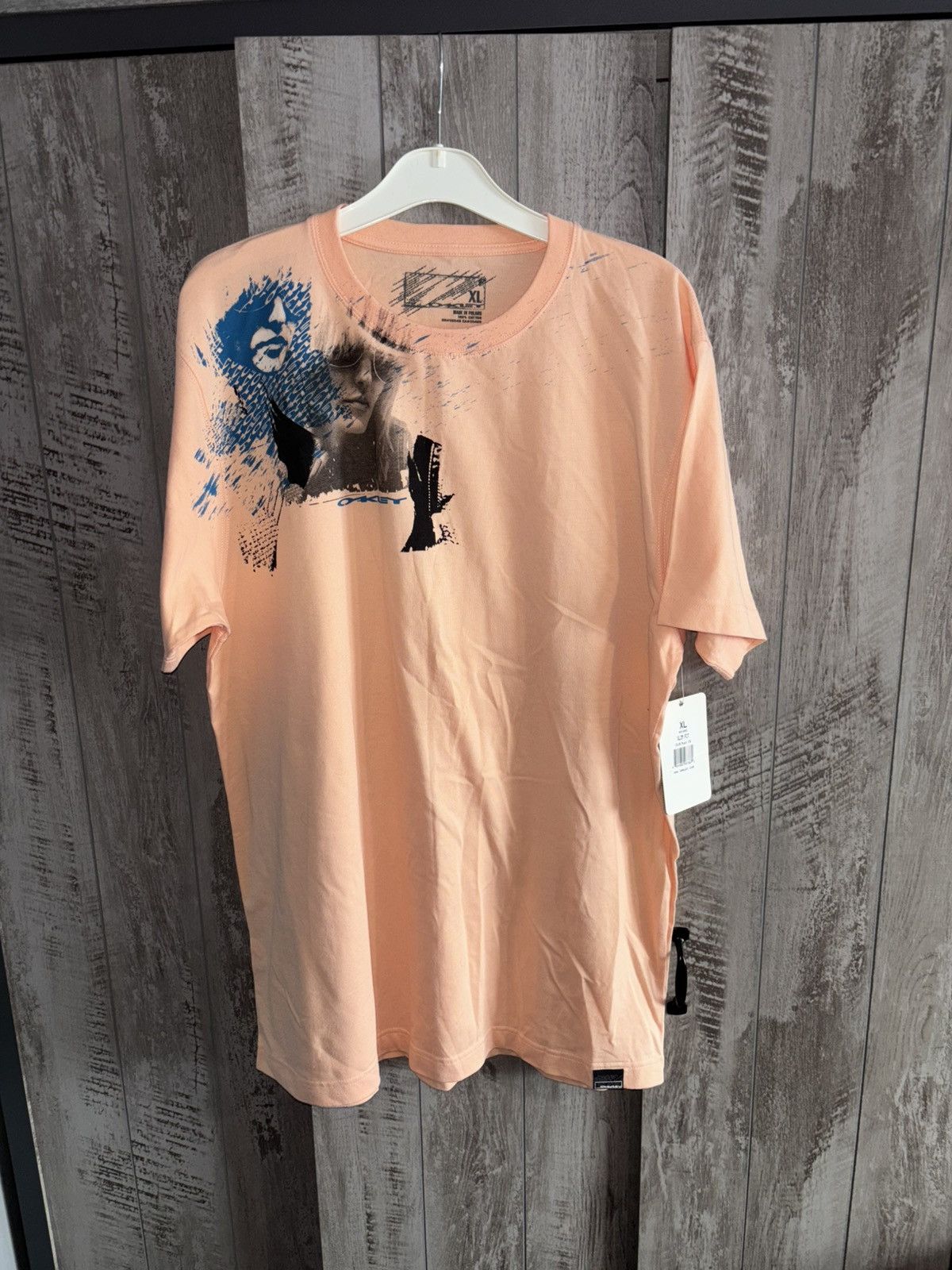 Oakley XL Slim Fit Peach Oakley Graphic Tee Size US XL / EU 56 / 4 - 1 Thumbnail