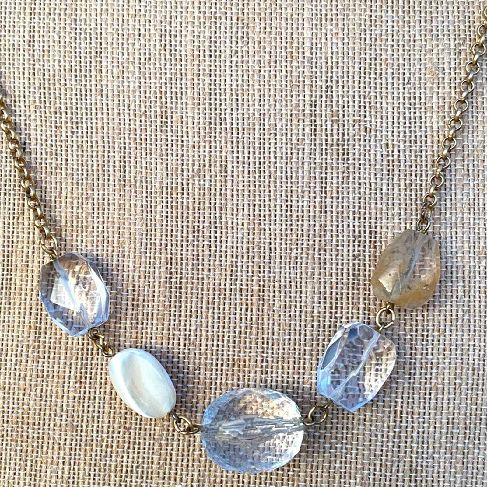 American Eagle Outfitters VTG Faceted Acrylic Lucite Gemstone & MOP Gold Tone Necklace Size ONE SIZE - 1 Thumbnail