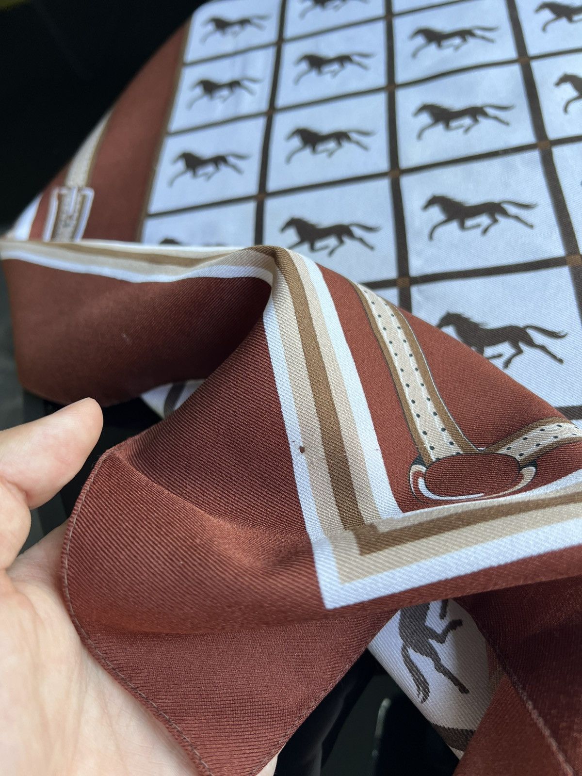 Vintage Vintage Italian Silk Scarf Horse Equestrian Print 76cm Size ONE SIZE - 12 Thumbnail