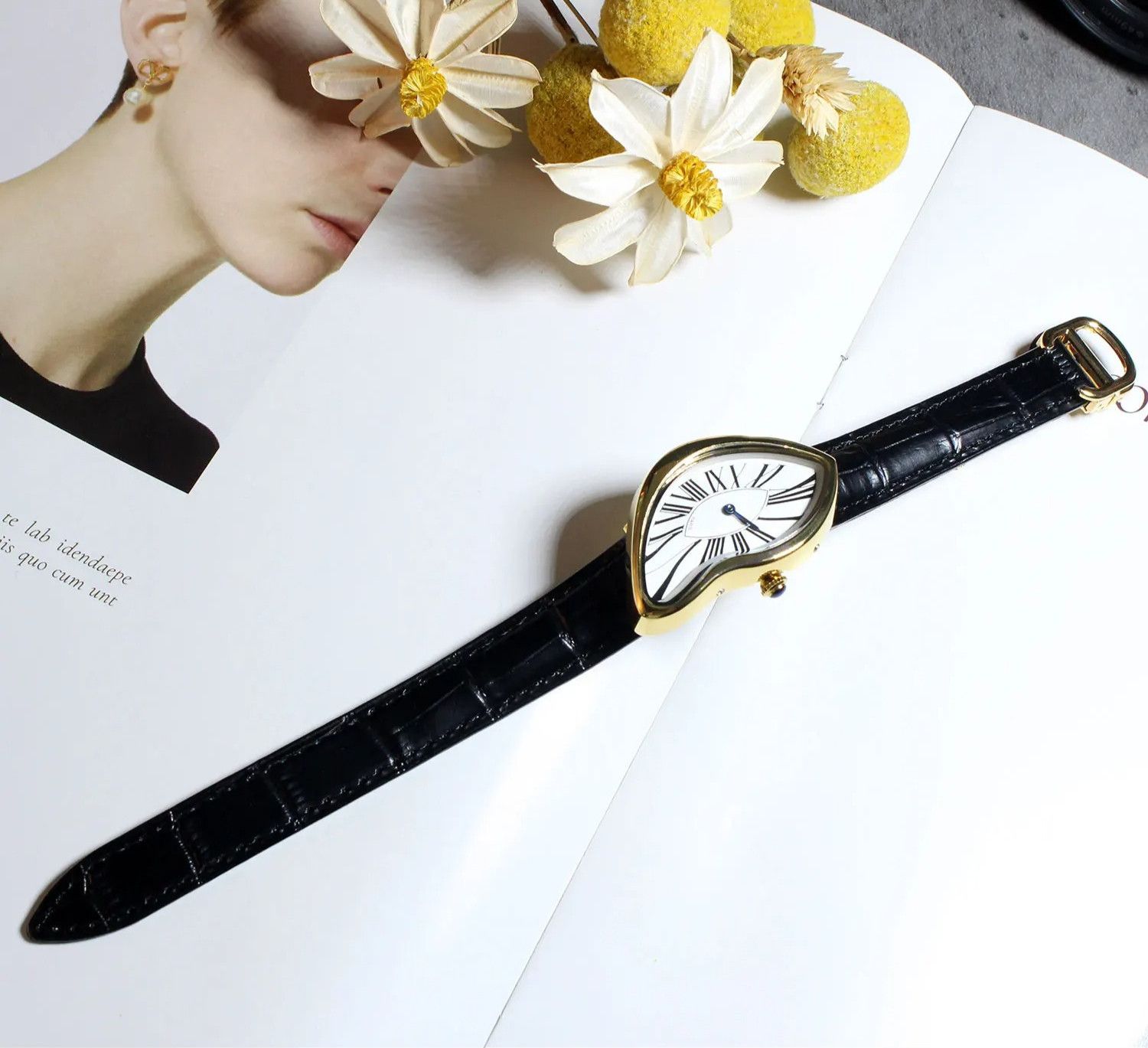Other Montre Vintage Designer Size 36 - 2 Thumbnail