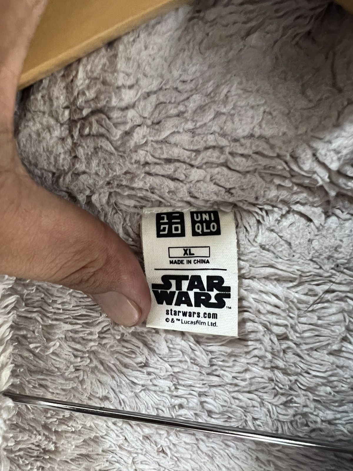 Star Wars 🔥Uniqlo Star Wars Faux Fur Zipper Hoodies Size US M / EU 48-50 / 2 - 15 Thumbnail