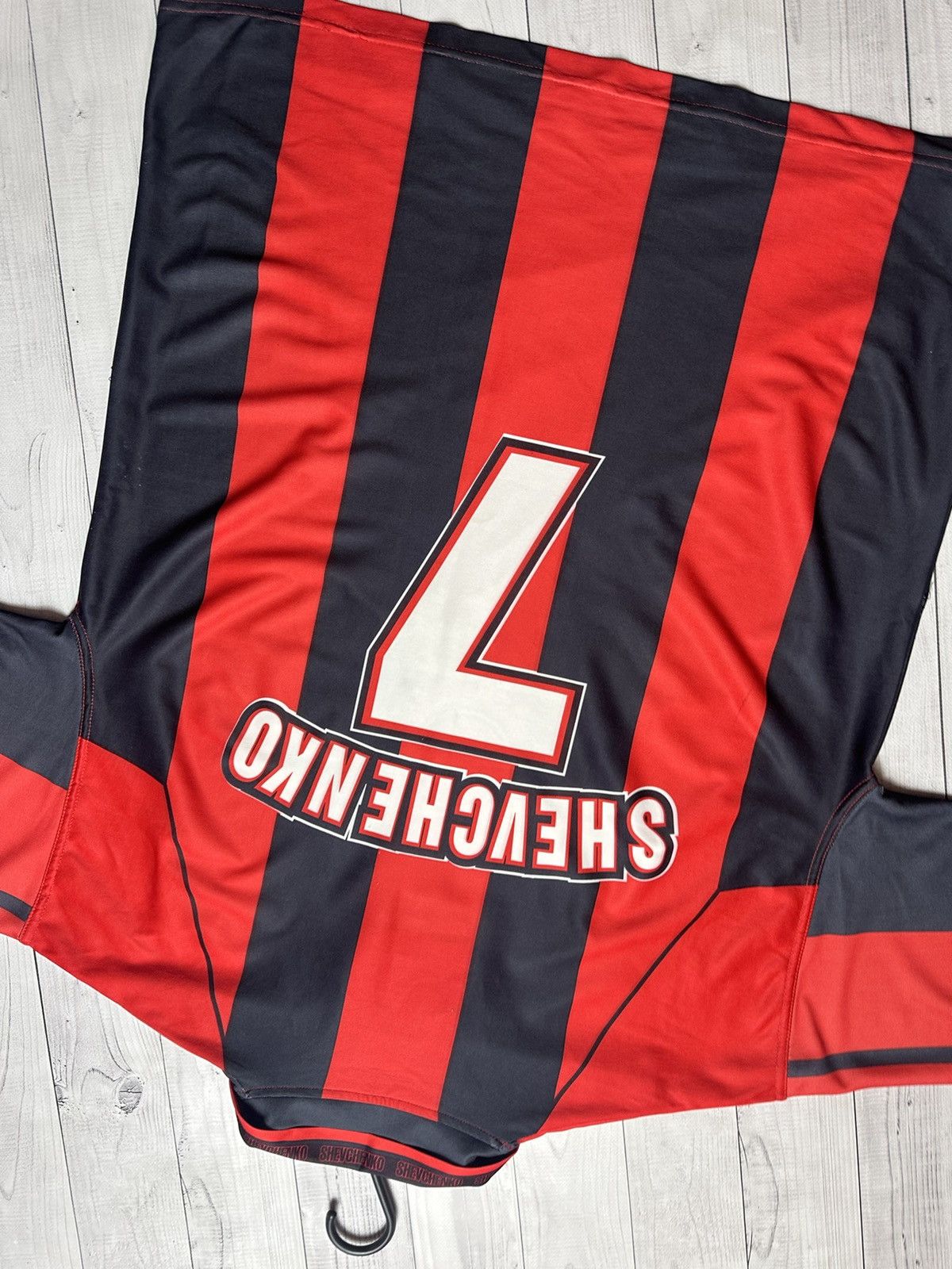 Vintage Vintage AC Milan Tee Shevchenko 7 size Xl logo Size US XL / EU 56 / 4 - 8 Thumbnail