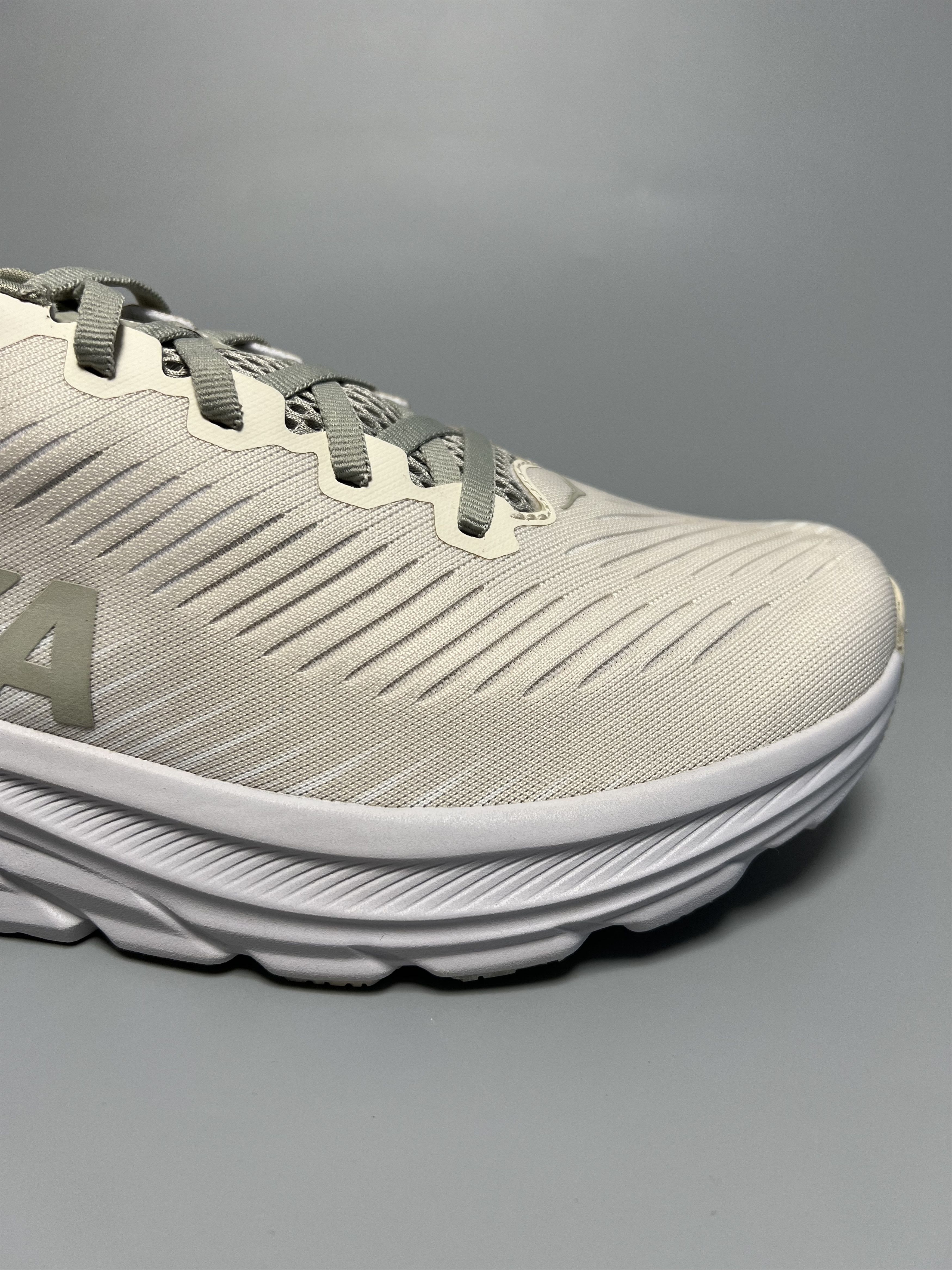 Hoka 9D Hoka One One Rincon 3 Running Shoes 1119395-BYT Size US 9 / EU 42 - 13 Thumbnail