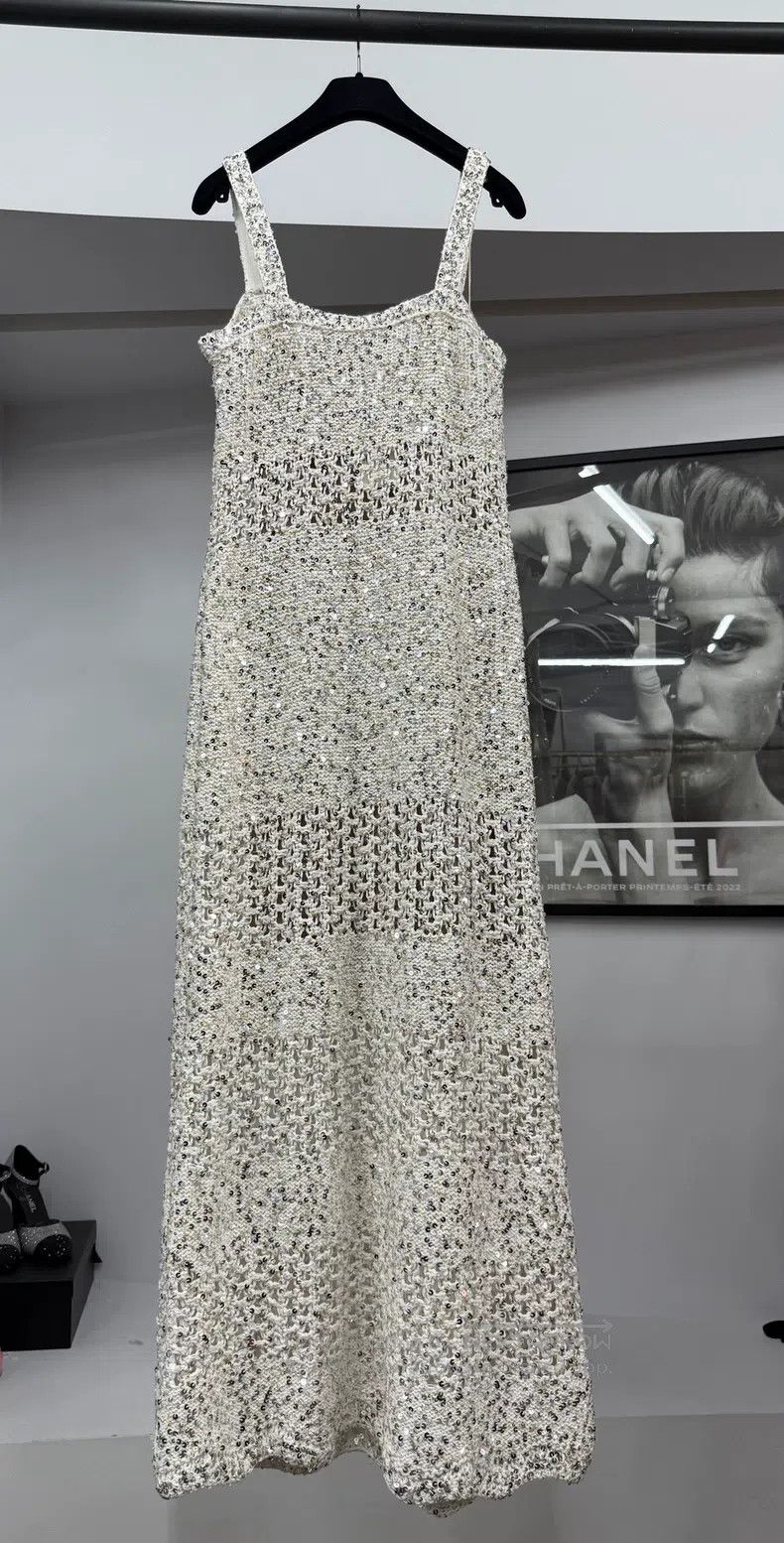 Chanel Chanel 23C white sequin dress long skirt Size S / US 4 / IT 40 - 3 Thumbnail