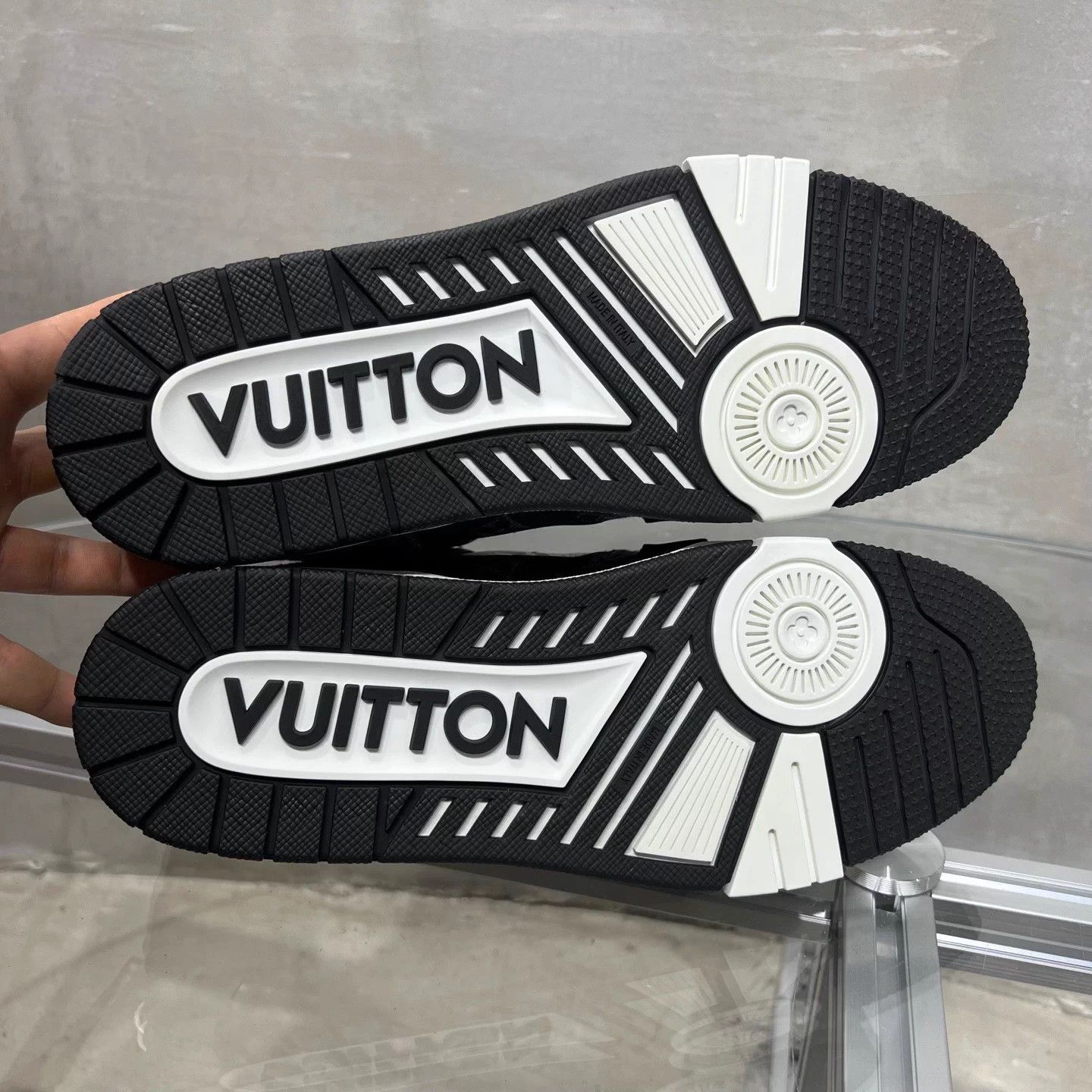 Louis Vuitton LV Trainer Black White Denim UK8/42 New With Box Size US 9 / EU 42 - 7 Thumbnail