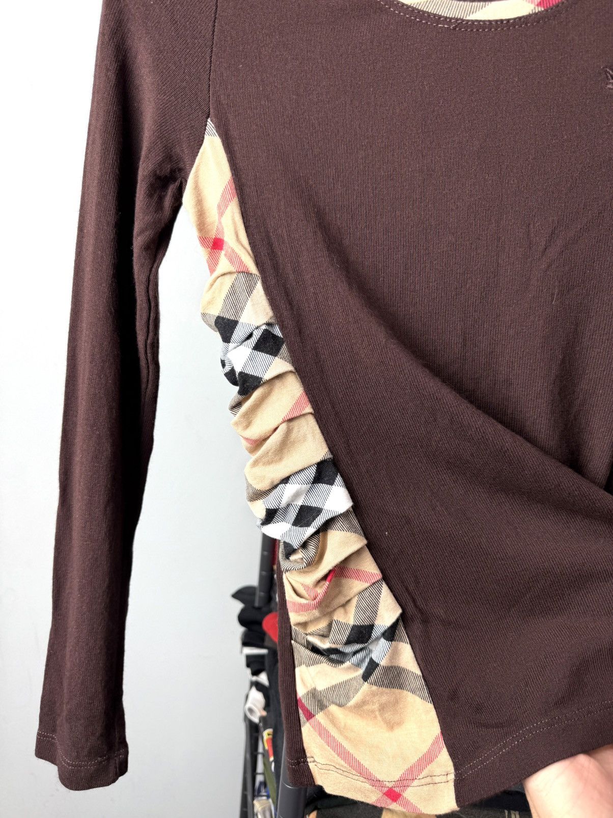 Burberry Burberry Brit Checkered Longsleeve TShirt Size S / US 4 / IT 40 - 4 Thumbnail