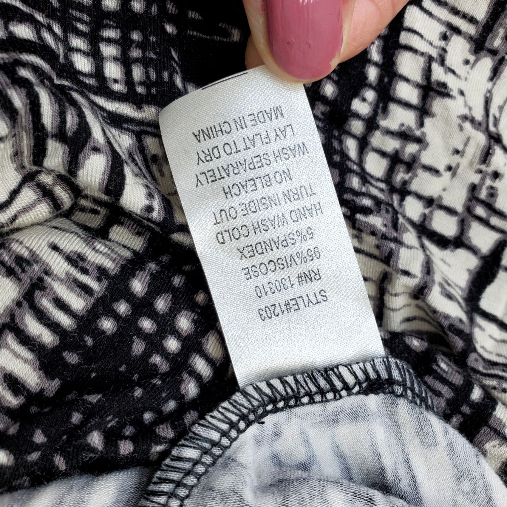 Vintage Josh Brody Maxi Dress Women L Black White Geometric Backless Strappy Sleeve Sleeveless Crew Neck Casual Party/Cocktail Size L / US 10 / IT 46 - 7 Thumbnail