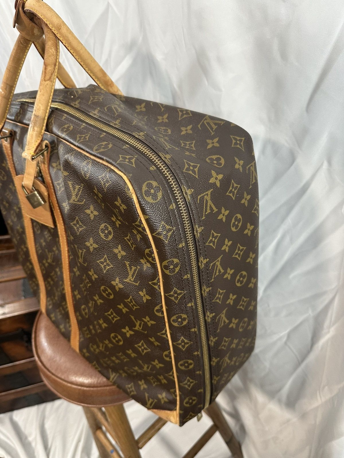 Louis Vuitton Louis Vuitton Luggage Size ONE SIZE - 8 Thumbnail