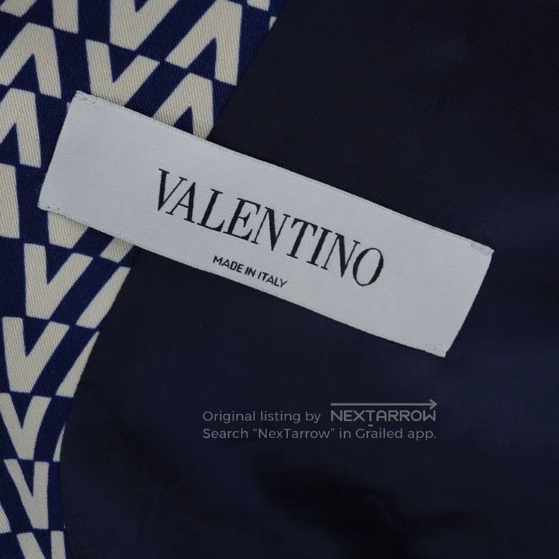 Valentino Valentino V marks full of printed jackets Size US S / EU 44-46 / 1 - 5 Thumbnail