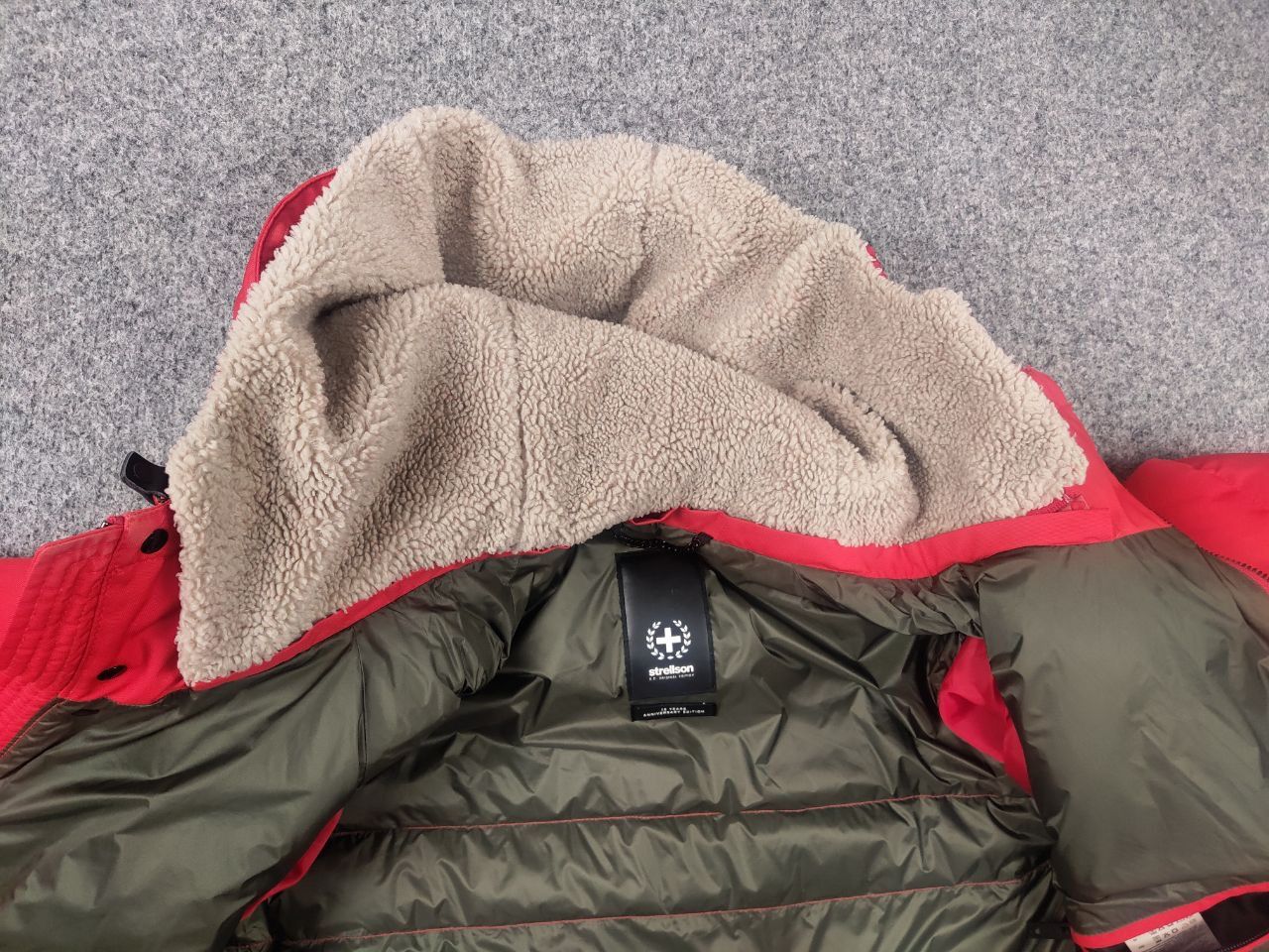 Strellson Strellson Anniversary Edition combination down jacket fur Size US M / EU 48-50 / 2 - 16 Thumbnail