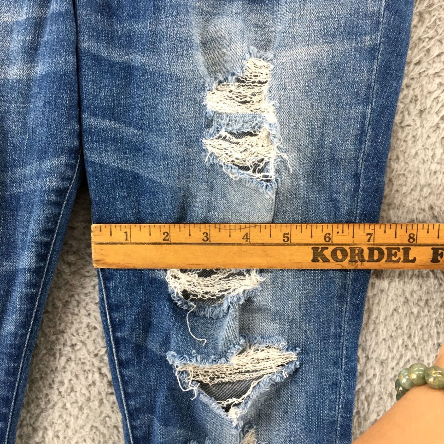Abercrombie & Fitch Abercrombie & Fitch Harper Super Skinny Jeans Womens 27 Blue Denim Distressed Jeans Regular Womens Size 27" / US 4 / IT 40 - 6 Thumbnail