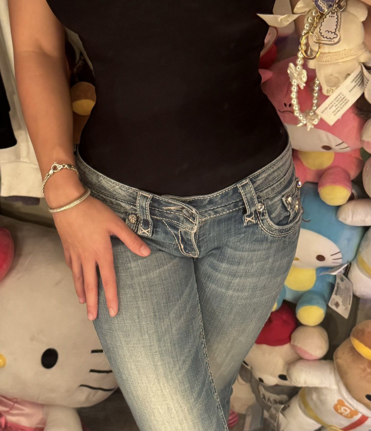 Rock Revival ROCK REVIVAL - CELINE CAPRI Y2K Low-waisted, straight jean Size 26" / US 2 / IT 38 - 5 Thumbnail