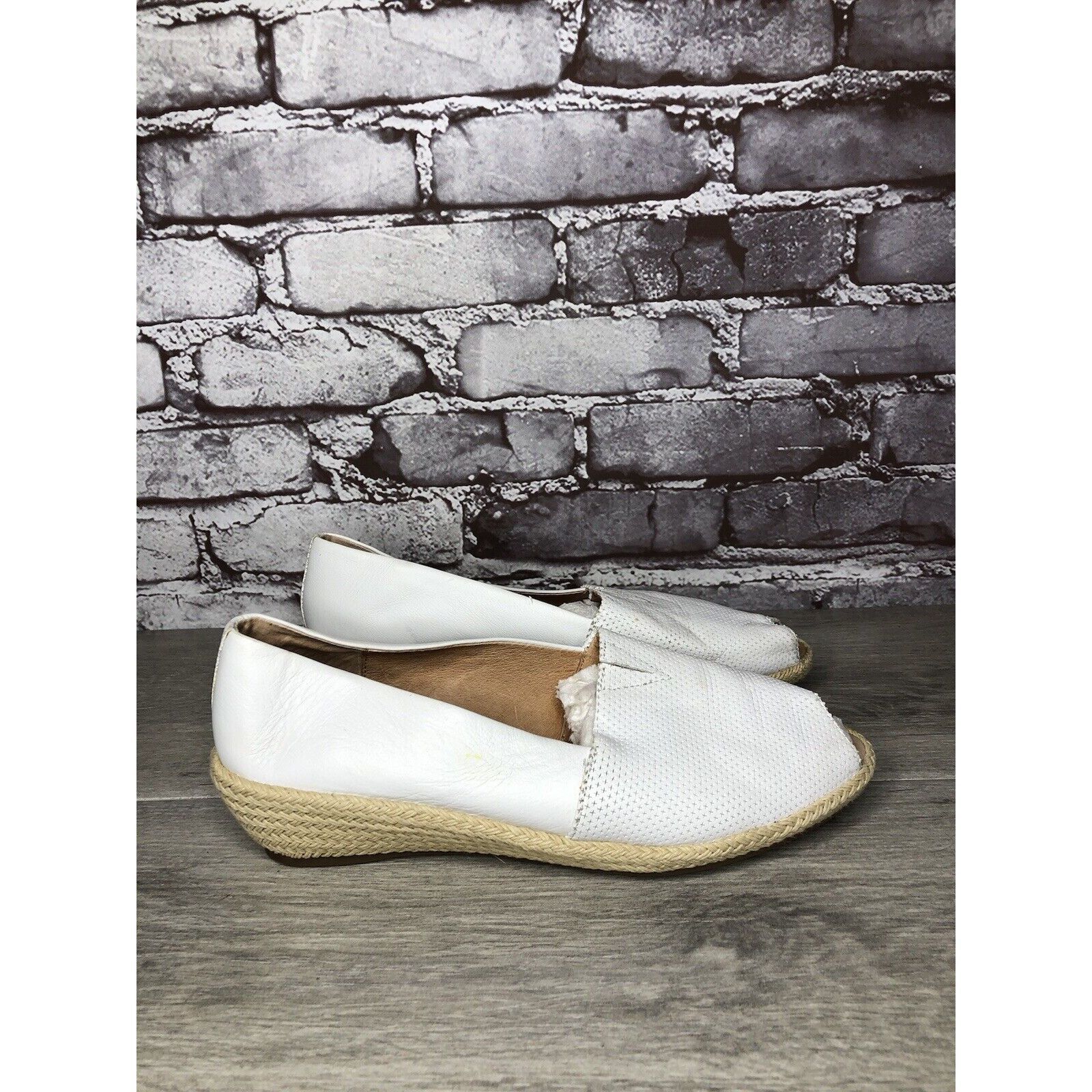 Kenneth Cole Kenneth Cole Gentle Souls White Leather Woven Wedge Sandals Size US 8.5 / IT 38.5 - 22 Thumbnail