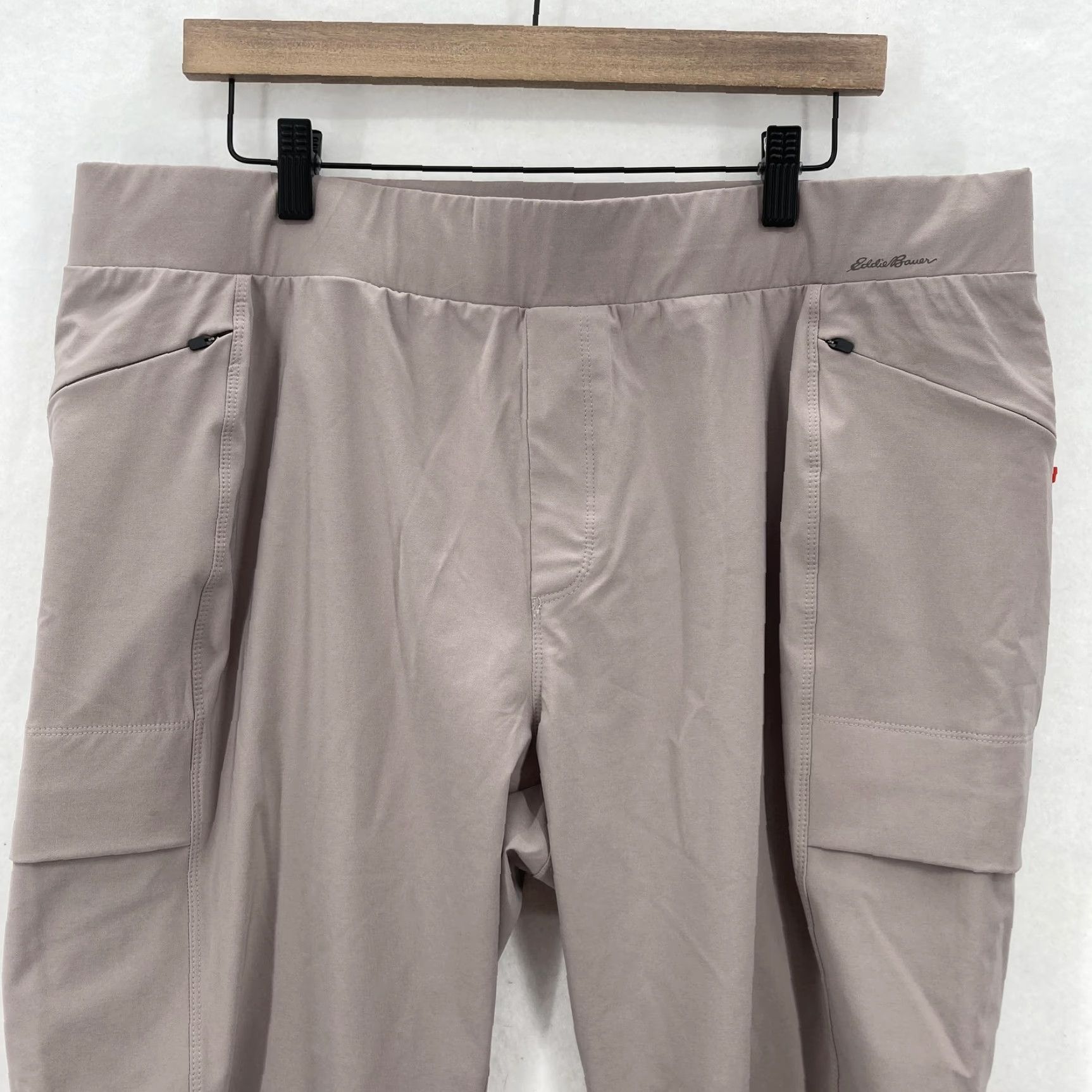 Eddie Bauer Eddie Bauer Travex Cropped Cargo Pants Womens 18 Taupe Gray Pull On Stretch Hiking Size 40" / US 18 - 2 Thumbnail