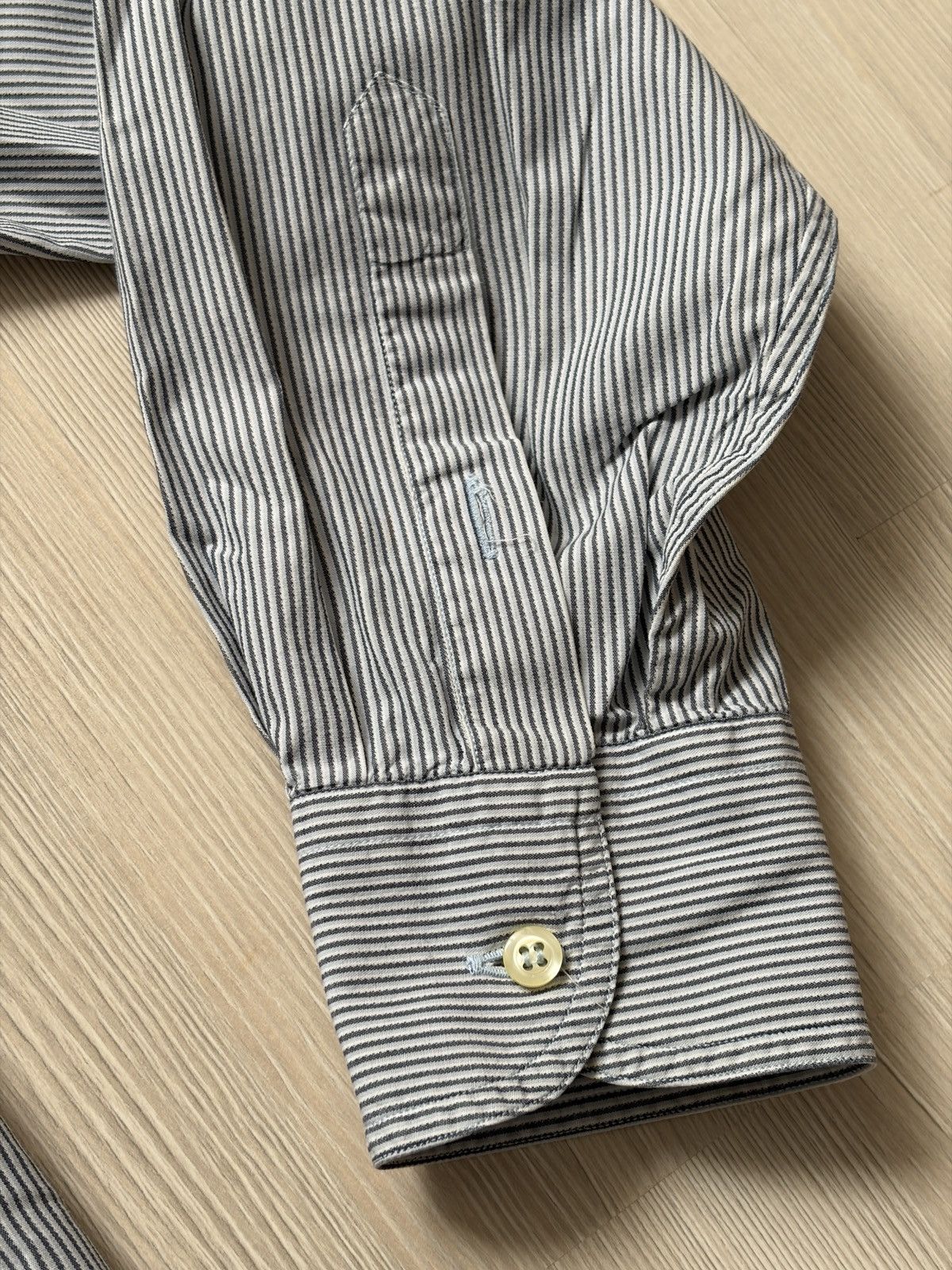 Giorgio Armani Giorgio Armani Pinstripe White Gray Shirt Size US L / EU 52-54 / 3 - 6 Thumbnail