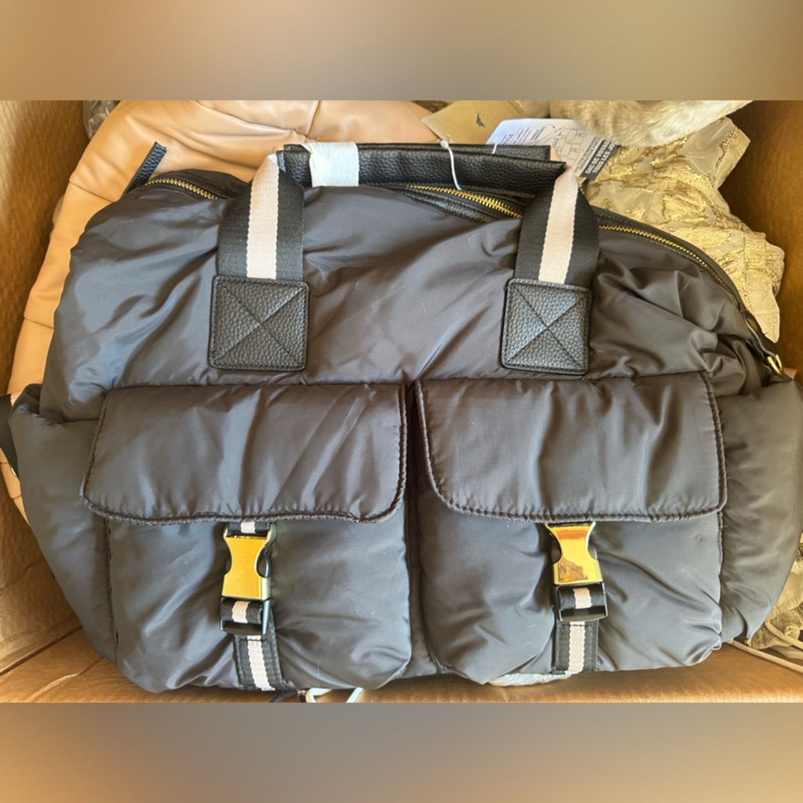 Tommy Bahama 🎉LAST PIECE🎉TOMMY BAHAMA Pepper Duffel Size ONE SIZE - 5 Thumbnail