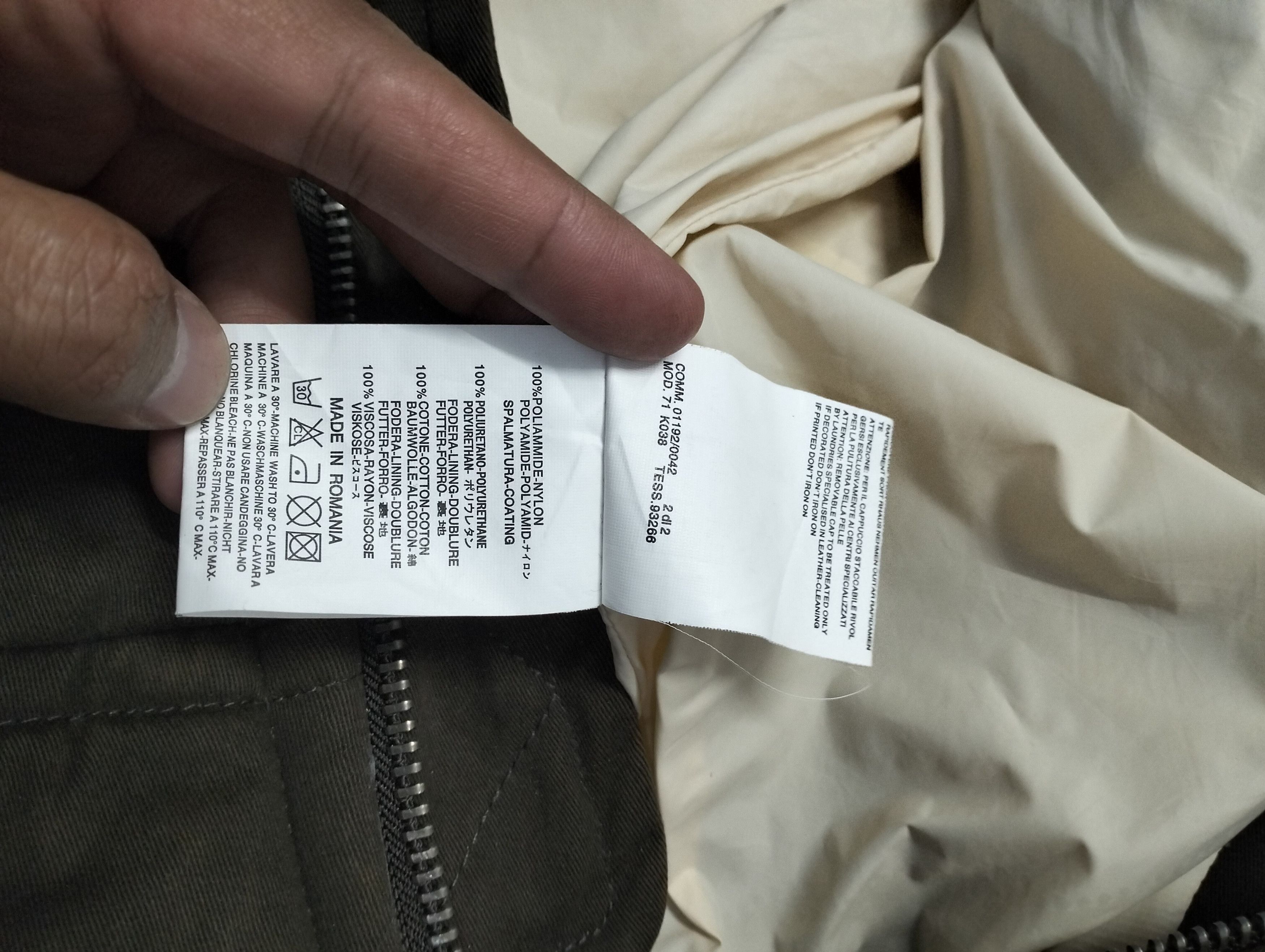 Dsquared2 Dsquared2 Fightin Dude Hooded DOWN Jacket size 50 Size US M / EU 48-50 / 2 - 12 Thumbnail