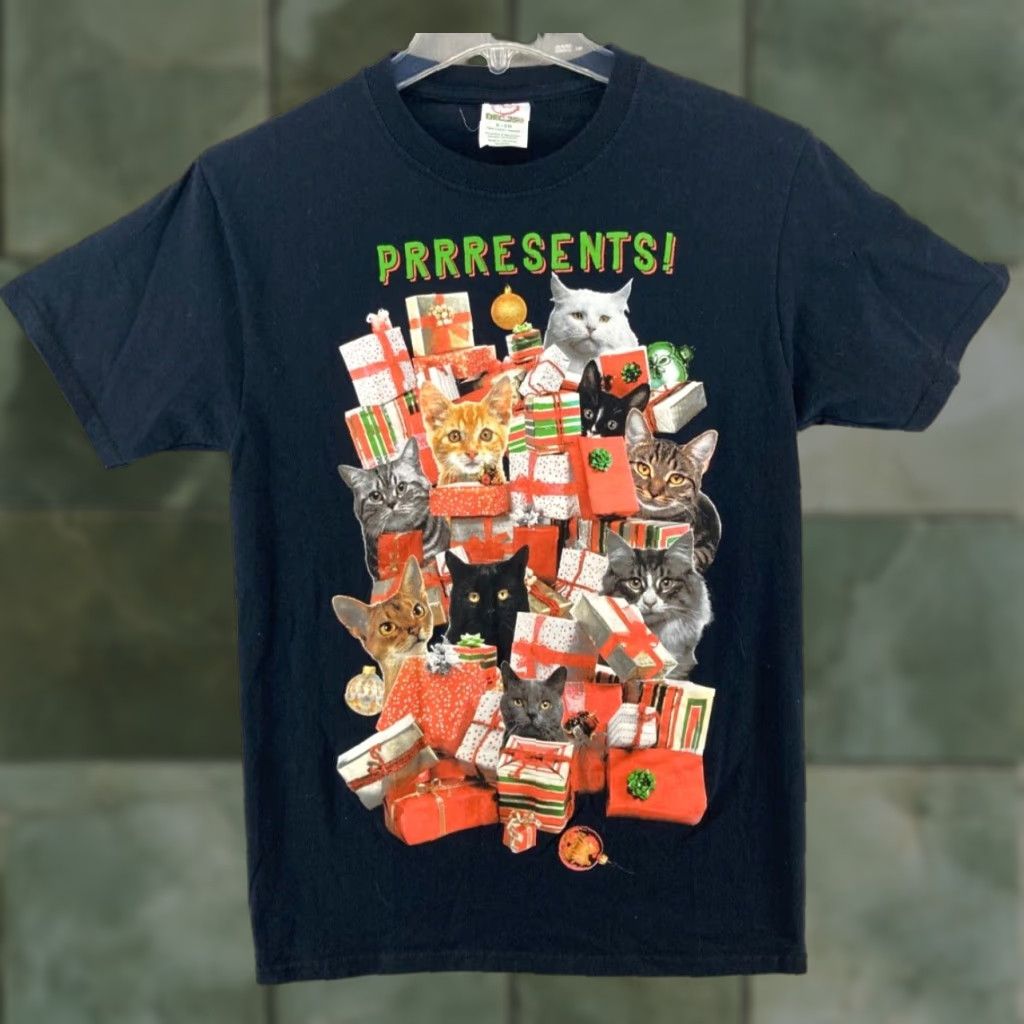 Vintage PRRRESENTS Mens TShirt Small Black Cat Christmas Funny - Shirt - Men - S - Black - Christmas - Funny Size US S / EU 44-46 / 1 - 1 Thumbnail
