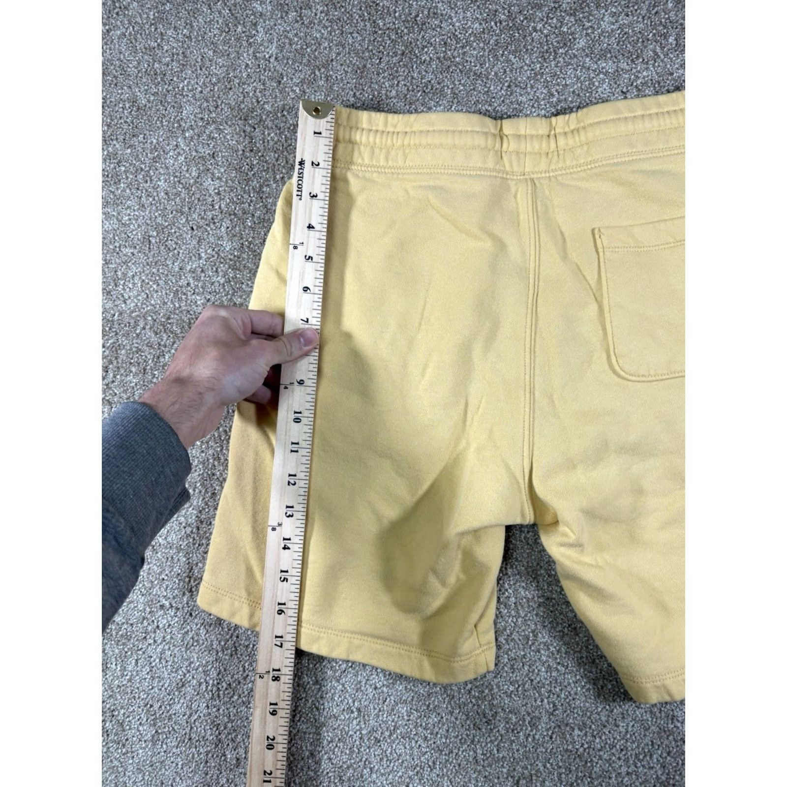 Old Navy Old Navy Shorts Mens S Mustard Yellow Fleece Sweat Drawstring Pockets Gym Size US 29 - 6 Thumbnail