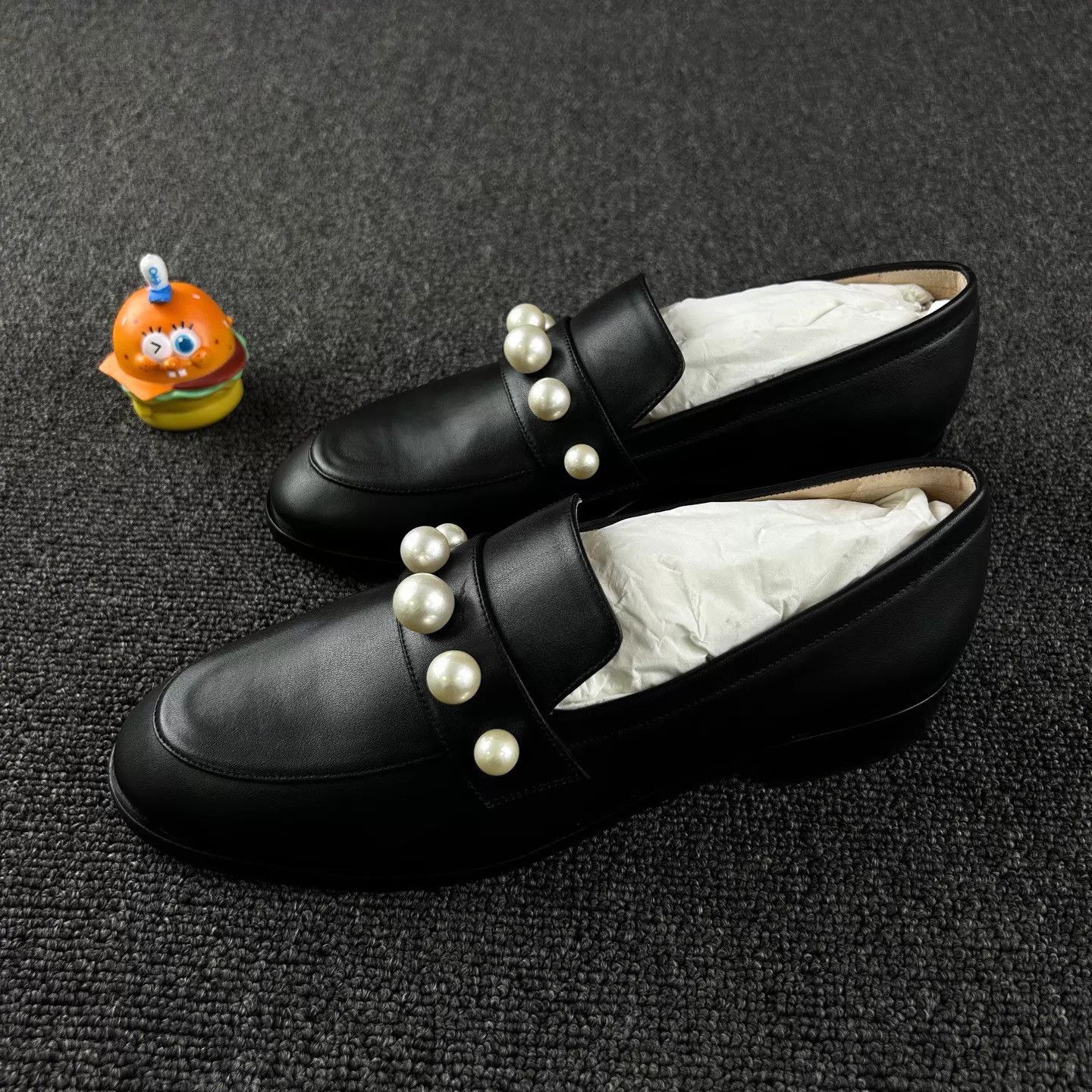 Stuart Weitzman Stuart Weizman Pearl Embellished Black Loafer 36 Size US 5.5 / IT 35.5 - 1 Thumbnail
