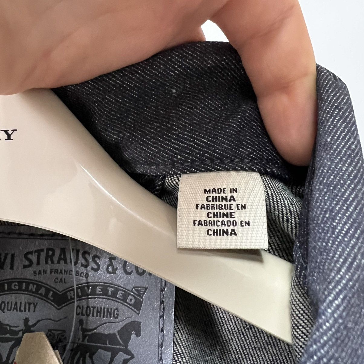 Levi's Levi’s Full Reflective Trucker Jacket Men’s NEW with tags Size US M / EU 48-50 / 2 - 16 Thumbnail