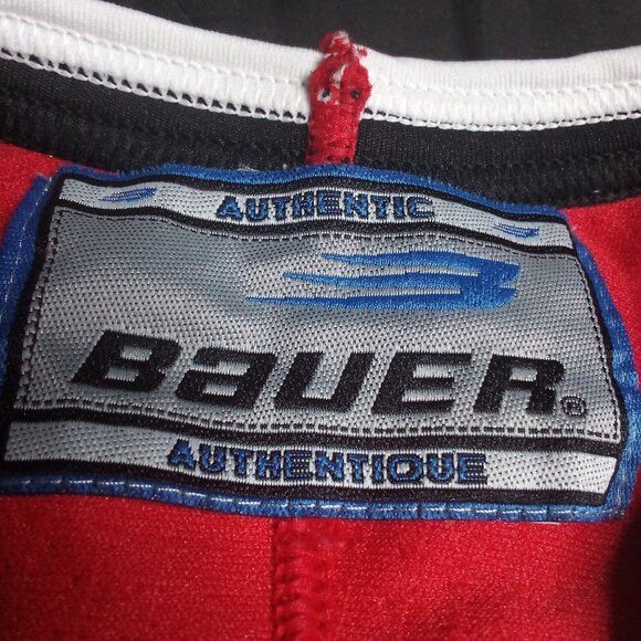 Vintage Vintage Bauer Authentic Team Canada Jersey Fight Strap Size US XL / EU 56 / 4 - 3 Thumbnail