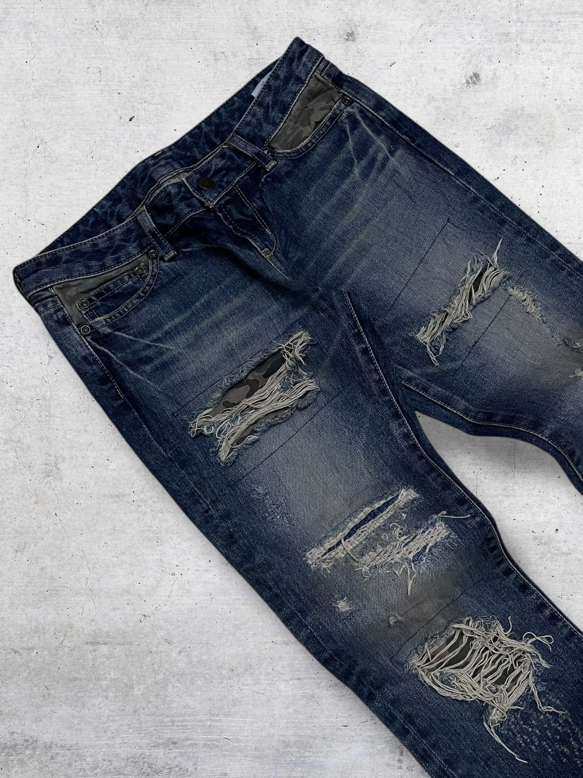 Tornado Mart VINTAGE MOUSSY JAPAN DESIGNER 90S FLARED RIPPED OG DENIM Size US 27 - 6 Thumbnail