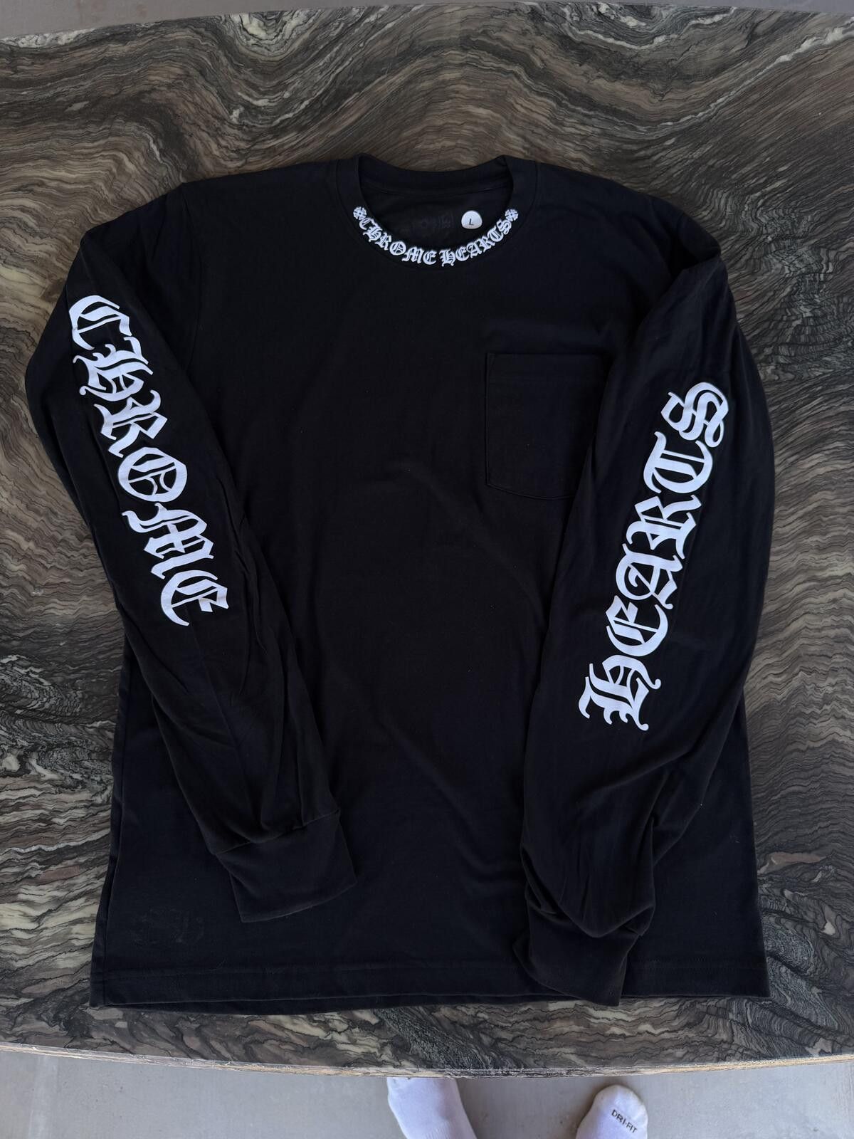 Chrome Hearts Chrome Hearts Neck Logo Long Sleeve Tee Black Size Large NWT Size US L / EU 52-54 / 3 - 1 Thumbnail