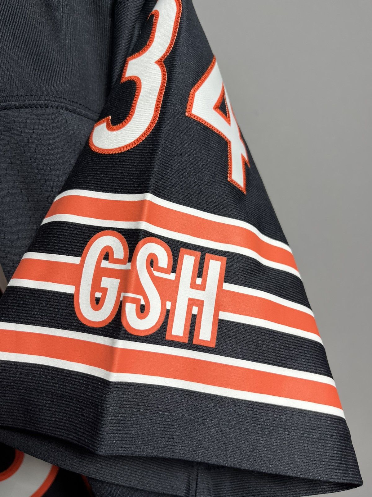 Mitchell & Ness Walter Payton Navy Chicago Bears 1985 Legacy Replica Jersey Size US M / EU 48-50 / 2 - 8 Thumbnail