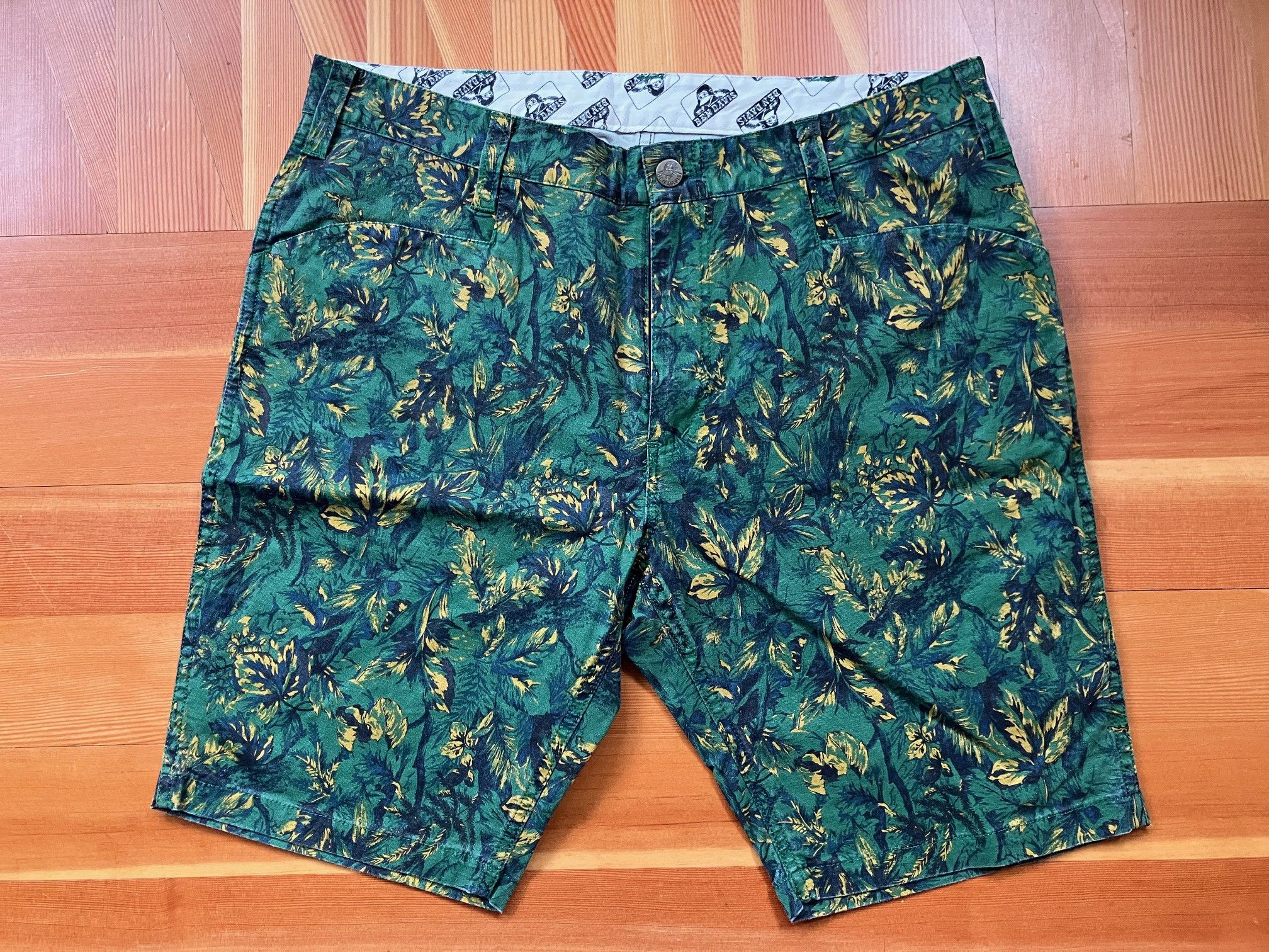 Ben Davis Ben Davis Project Line Japan, Flower print Shorts, 34 Size US 34 / EU 50 - 2 Thumbnail