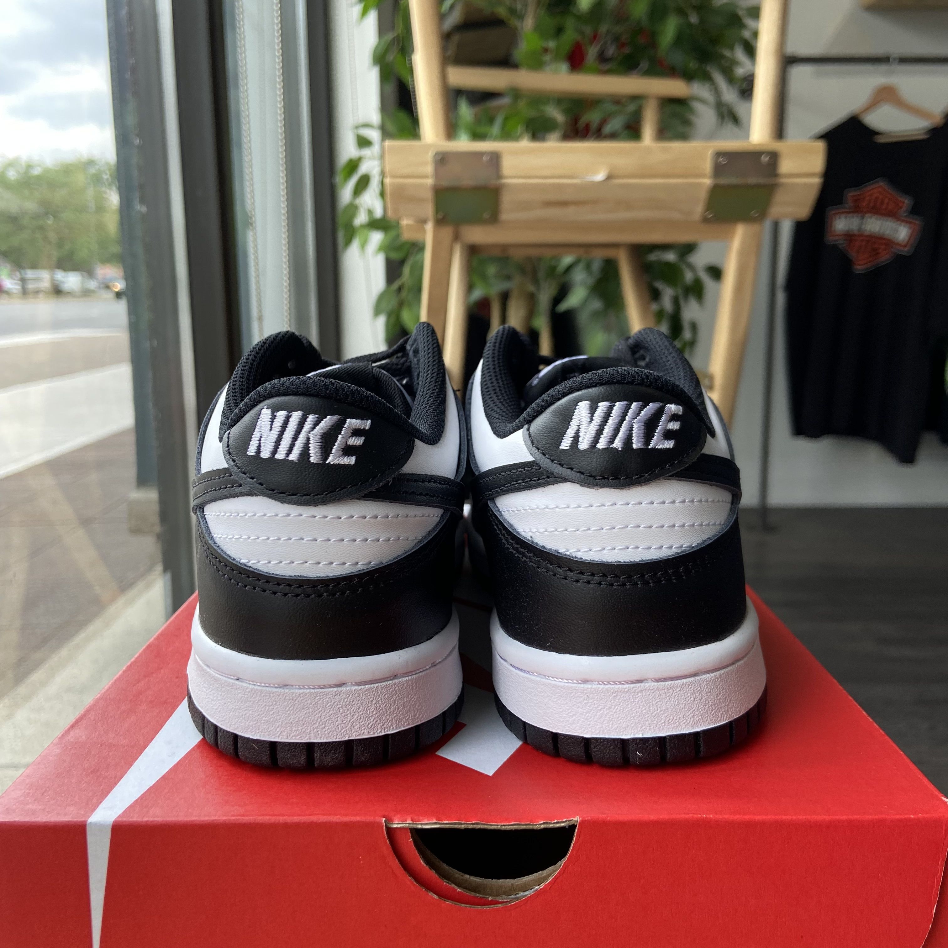 Nike Nike Dunk Low Size US 5.5 / IT 35.5 - 2 Thumbnail
