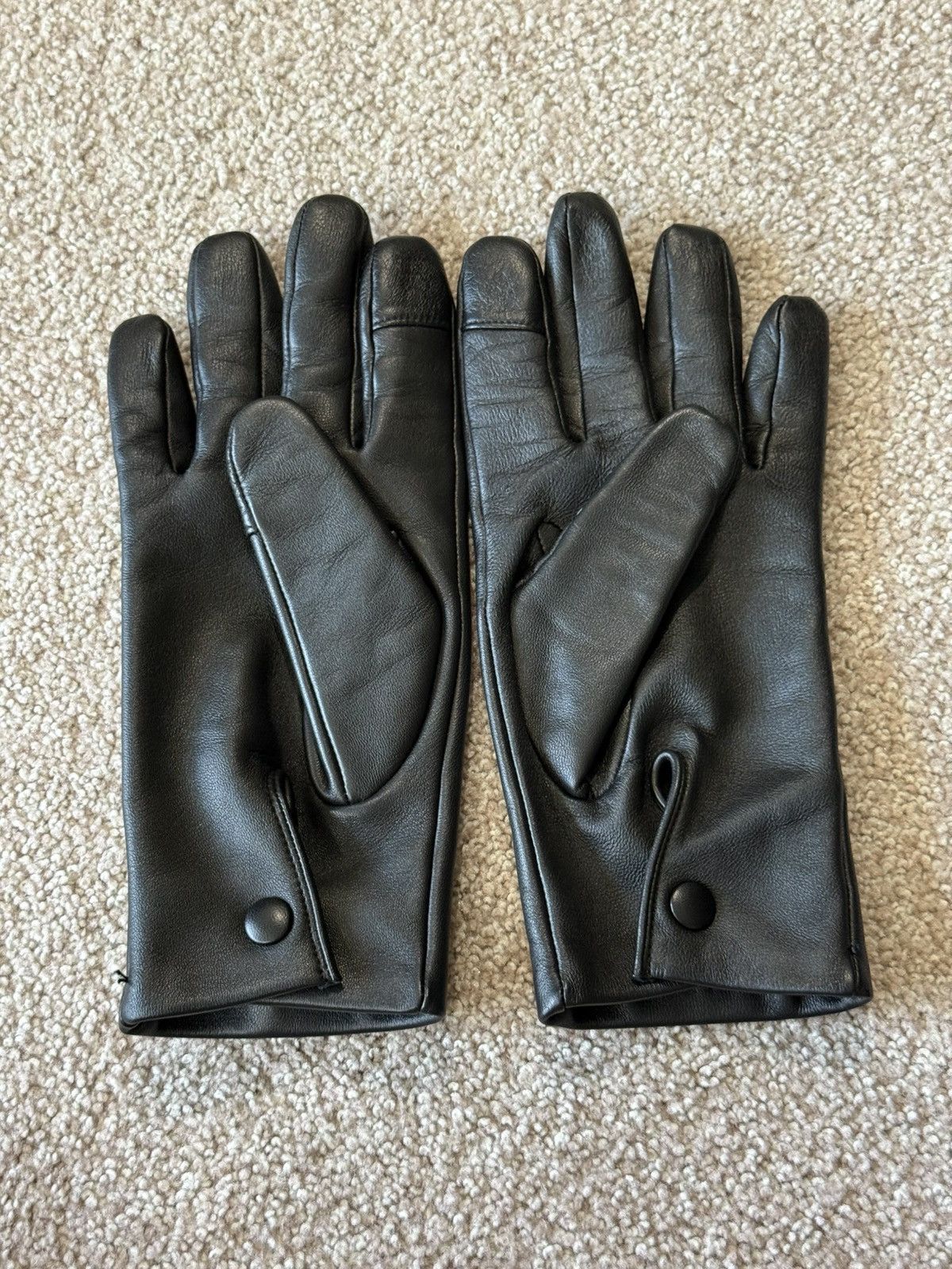 Pearled Ivory Pearled Ivory Leather Gloves Size ONE SIZE - 1 Thumbnail