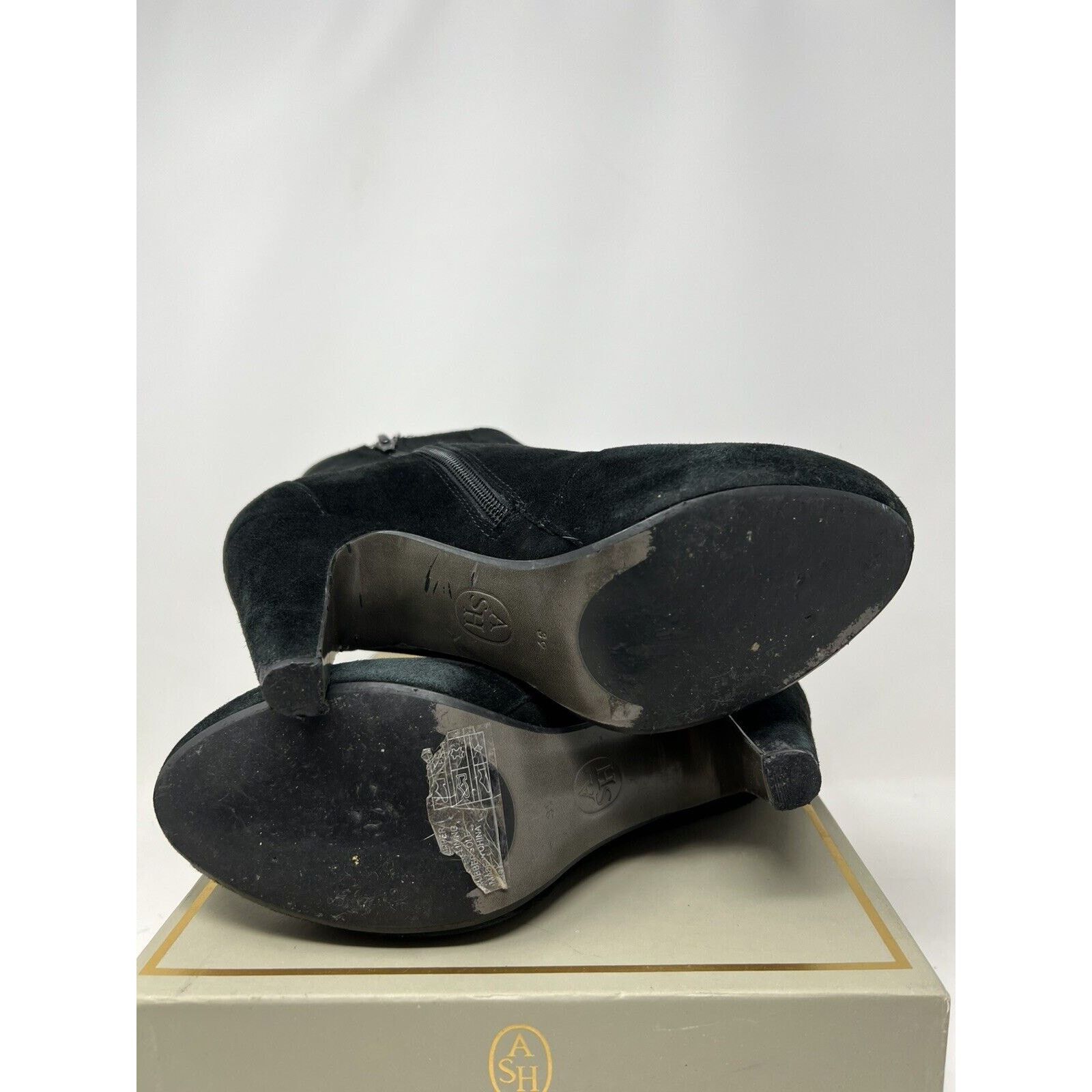 ASH ASH Italia Ankle Kid Suede Tess Boots 49191 EUC Size 39 Size US 8.5 / IT 38.5 - 11 Thumbnail