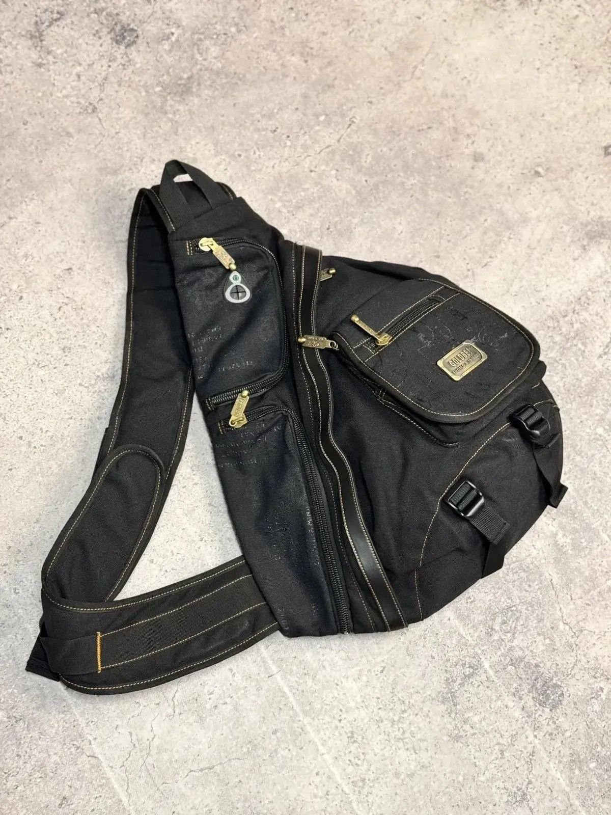 Issey Miyake Retro Cargo Bag Vintage Fur Sling with Pockets Diesel style Size ONE SIZE - 5 Thumbnail